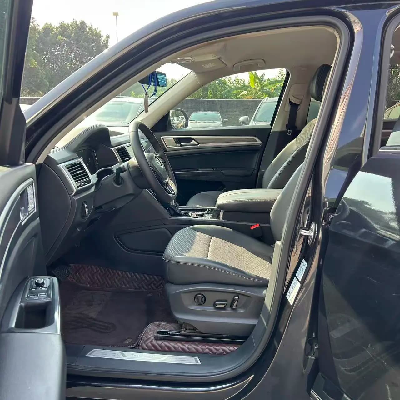 Volkswagen Teramont 2021 г. 61072 км. — фото 4