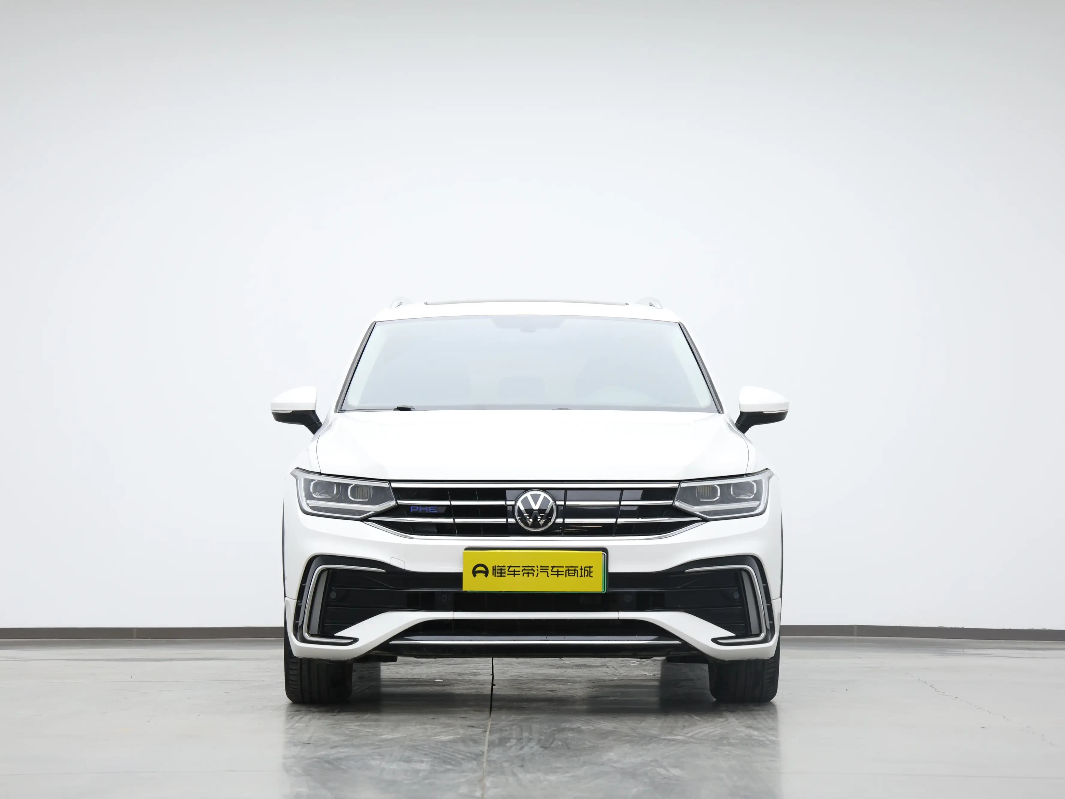 Volkswagen Tiguan L PHEV 2022 г. 40026 км. — фото 2