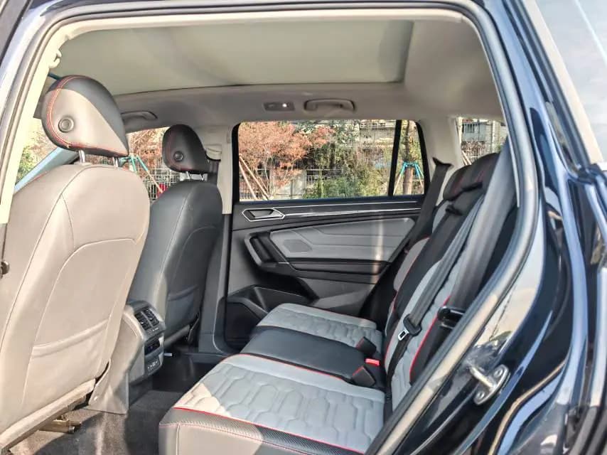 Volkswagen Tiguan L 2021 г. 40000 км. — фото 5