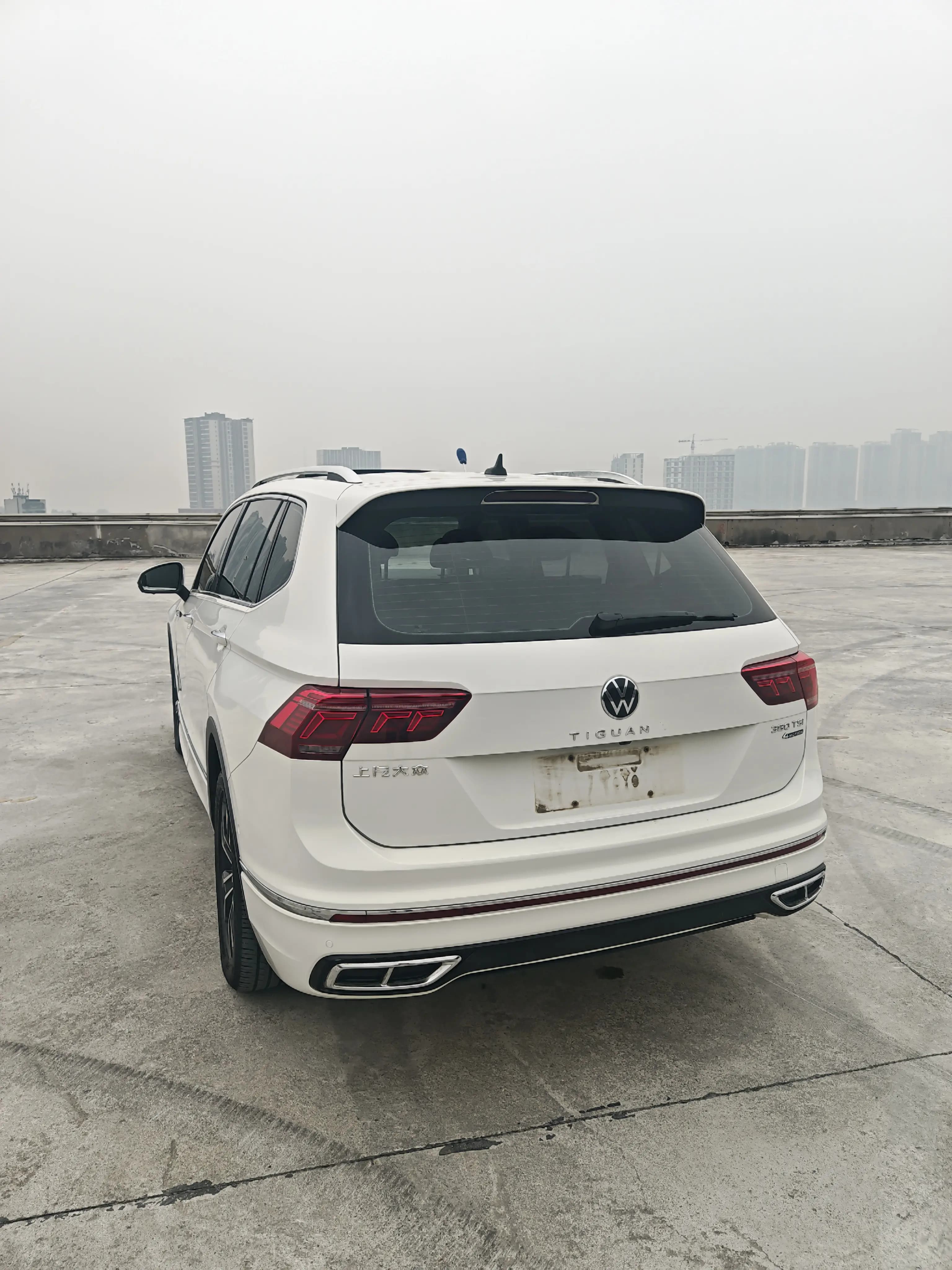 Volkswagen Tiguan L 2021 г. 102000 км. — фото 3
