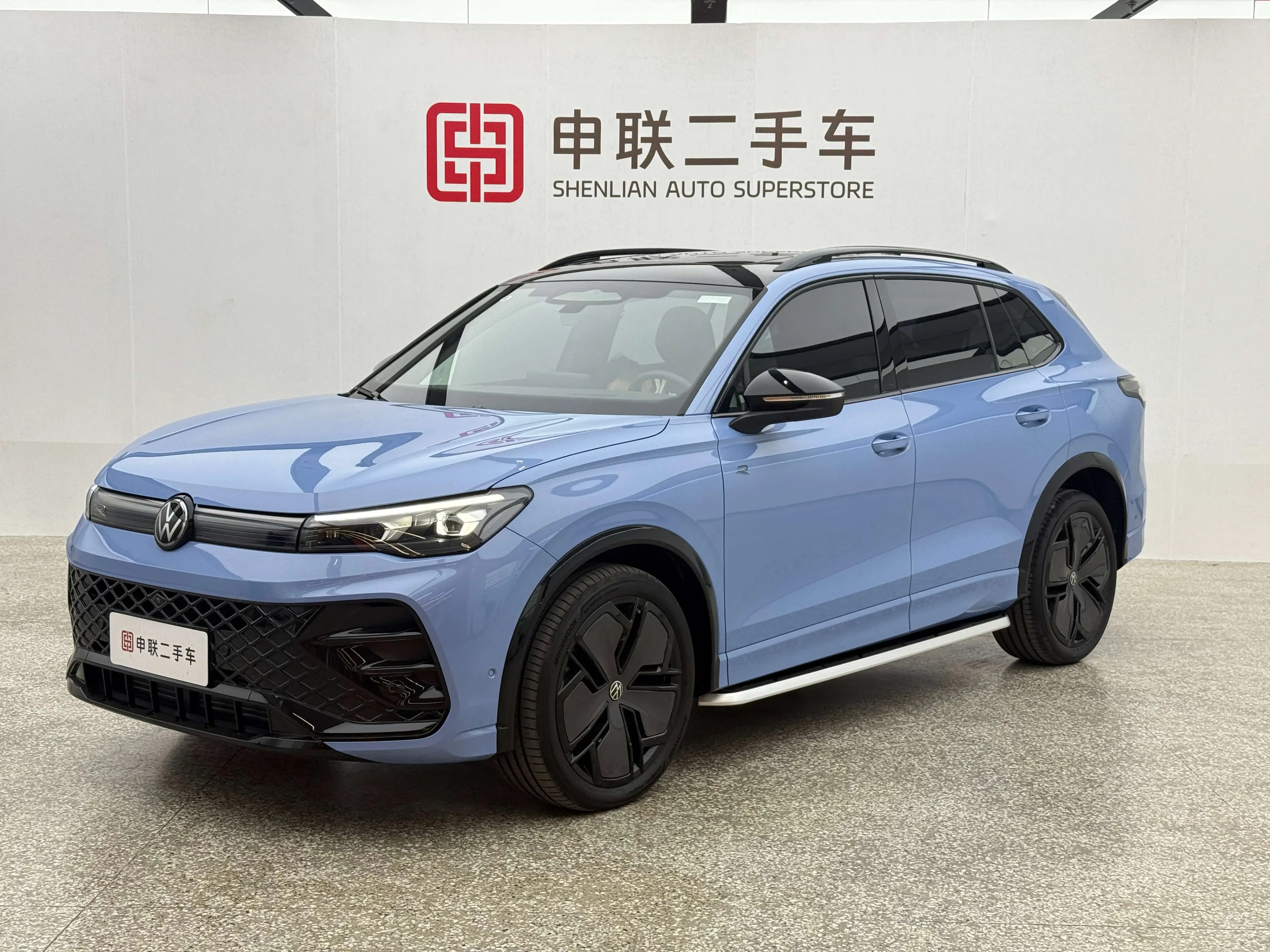Volkswagen Tiguan L 2024 г. 5300 км.