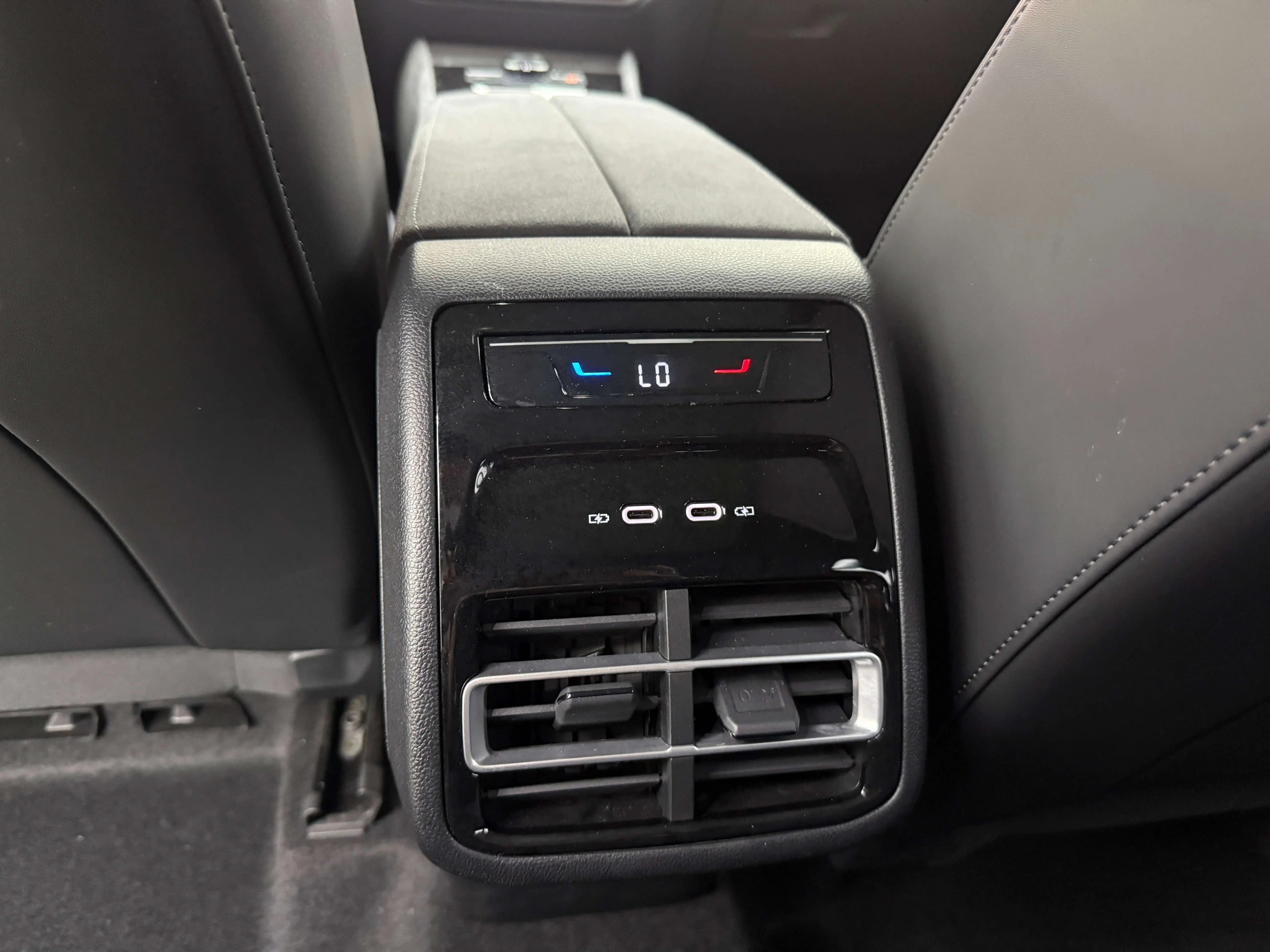 Volkswagen Tiguan L 2024 г. 5300 км. — фото 4