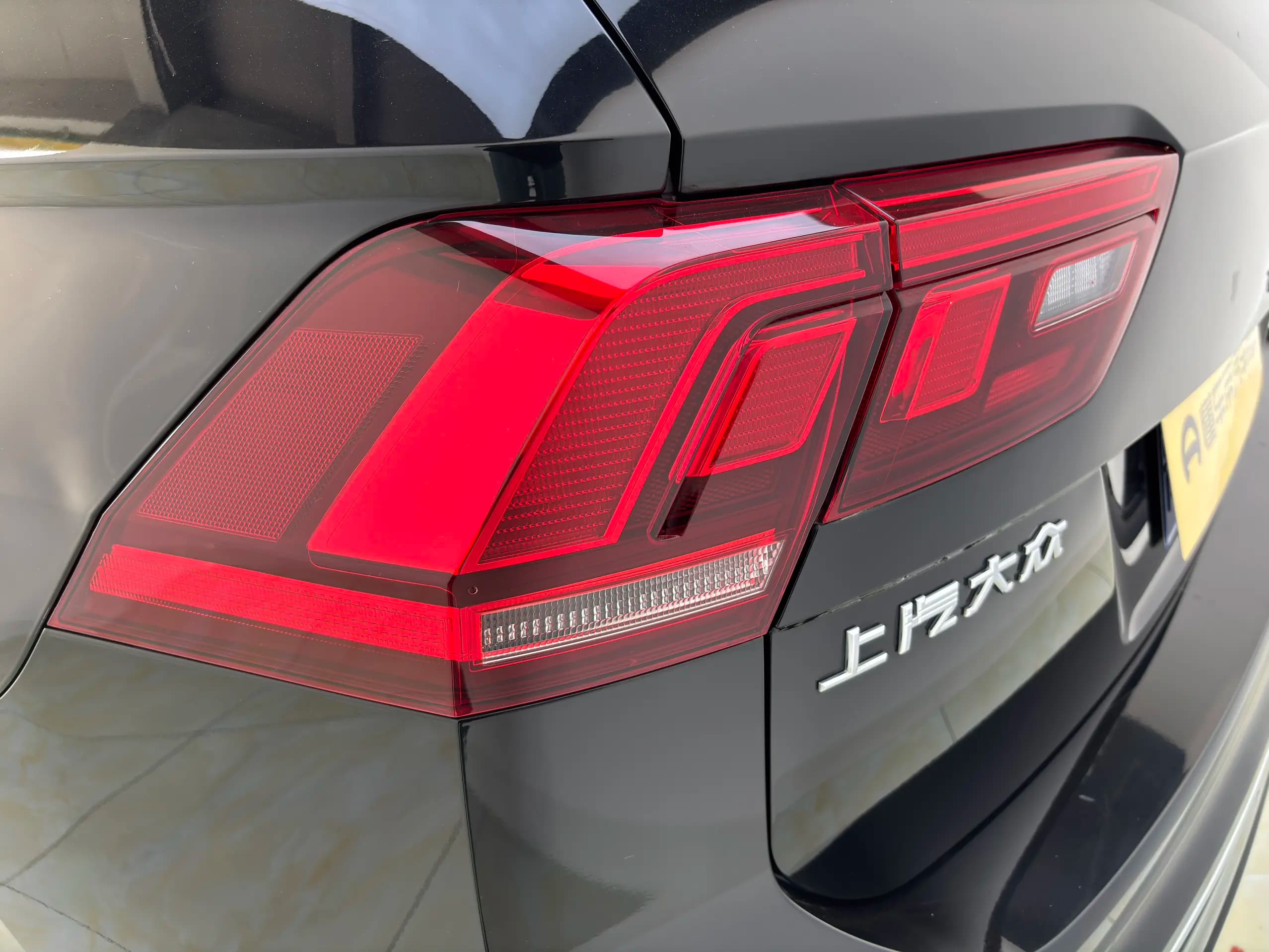 Volkswagen Tiguan L 2024 г. 65700 км. — фото 8