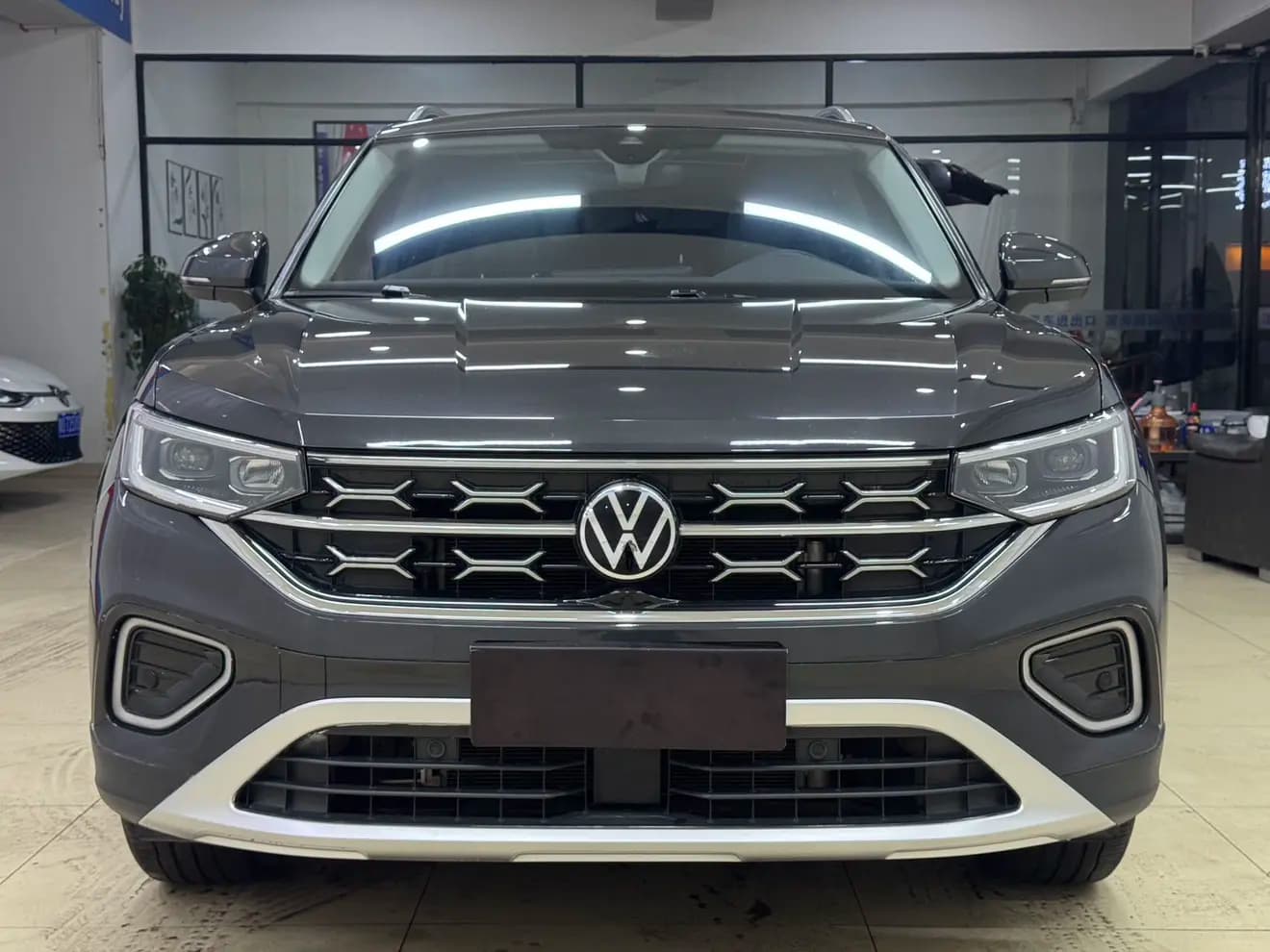 Volkswagen Tayron 2022 г. 28033 км. — фото 2