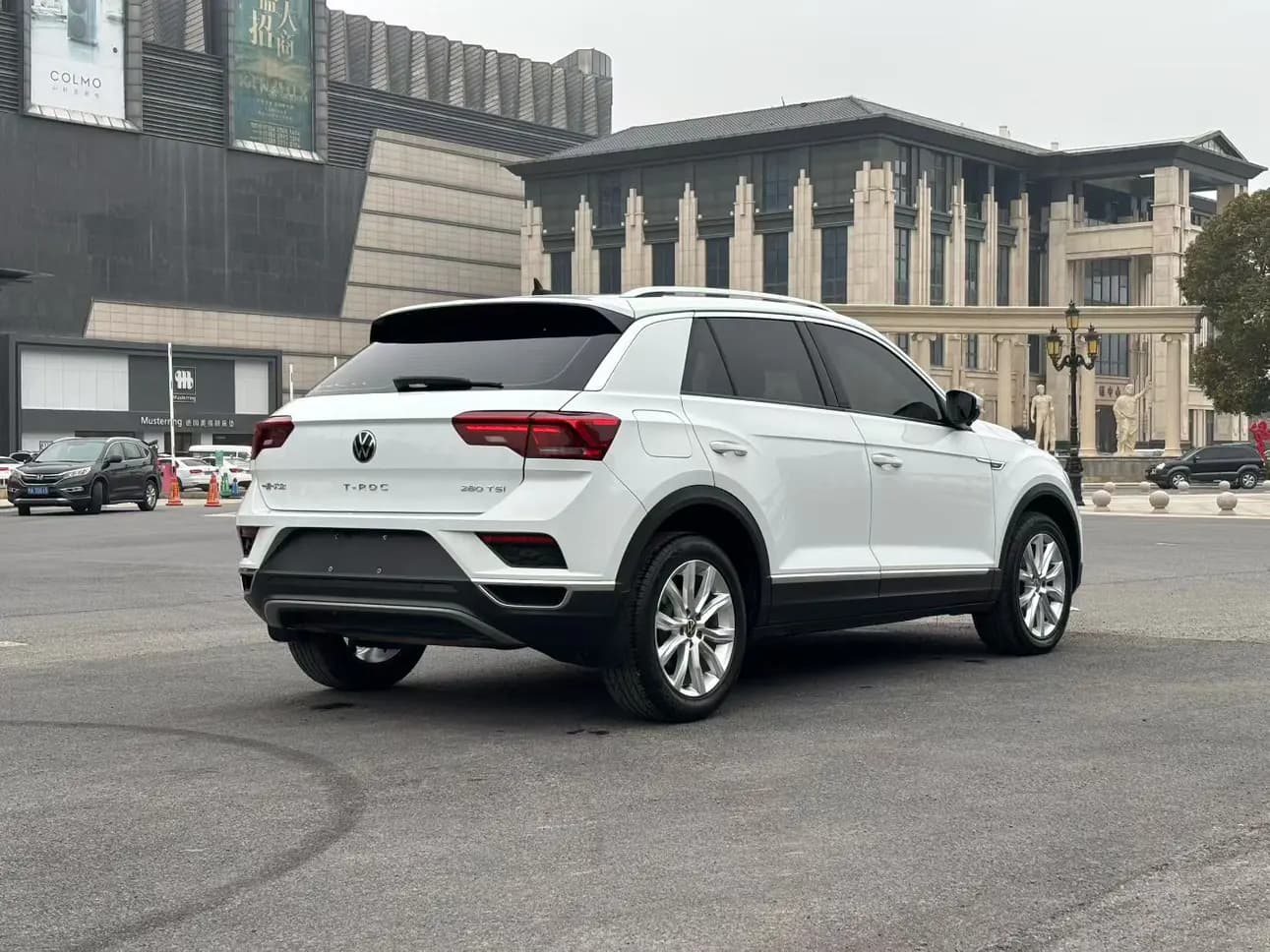Volkswagen T-Roc 2021 г. 43115 км. — фото 5