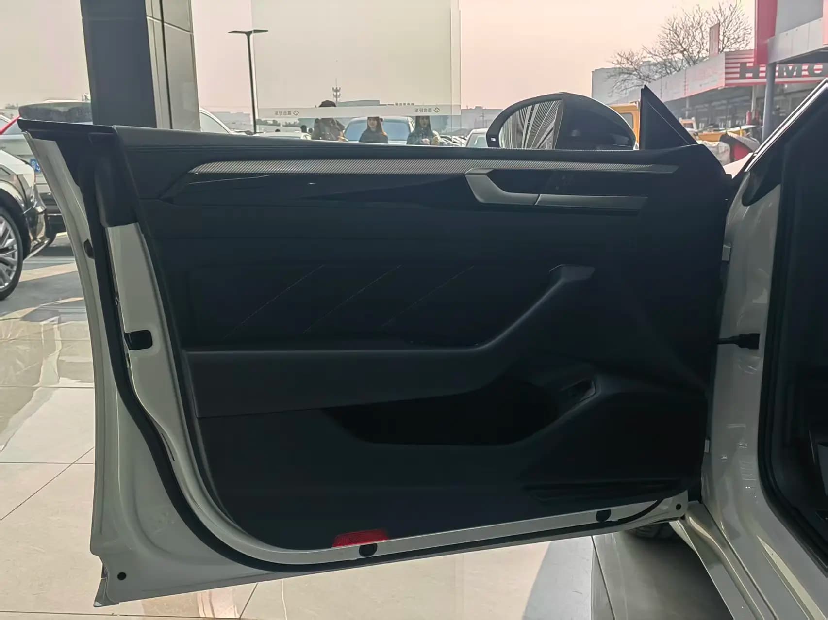 Volkswagen Arteon 2023 г. 17050 км. — фото 11