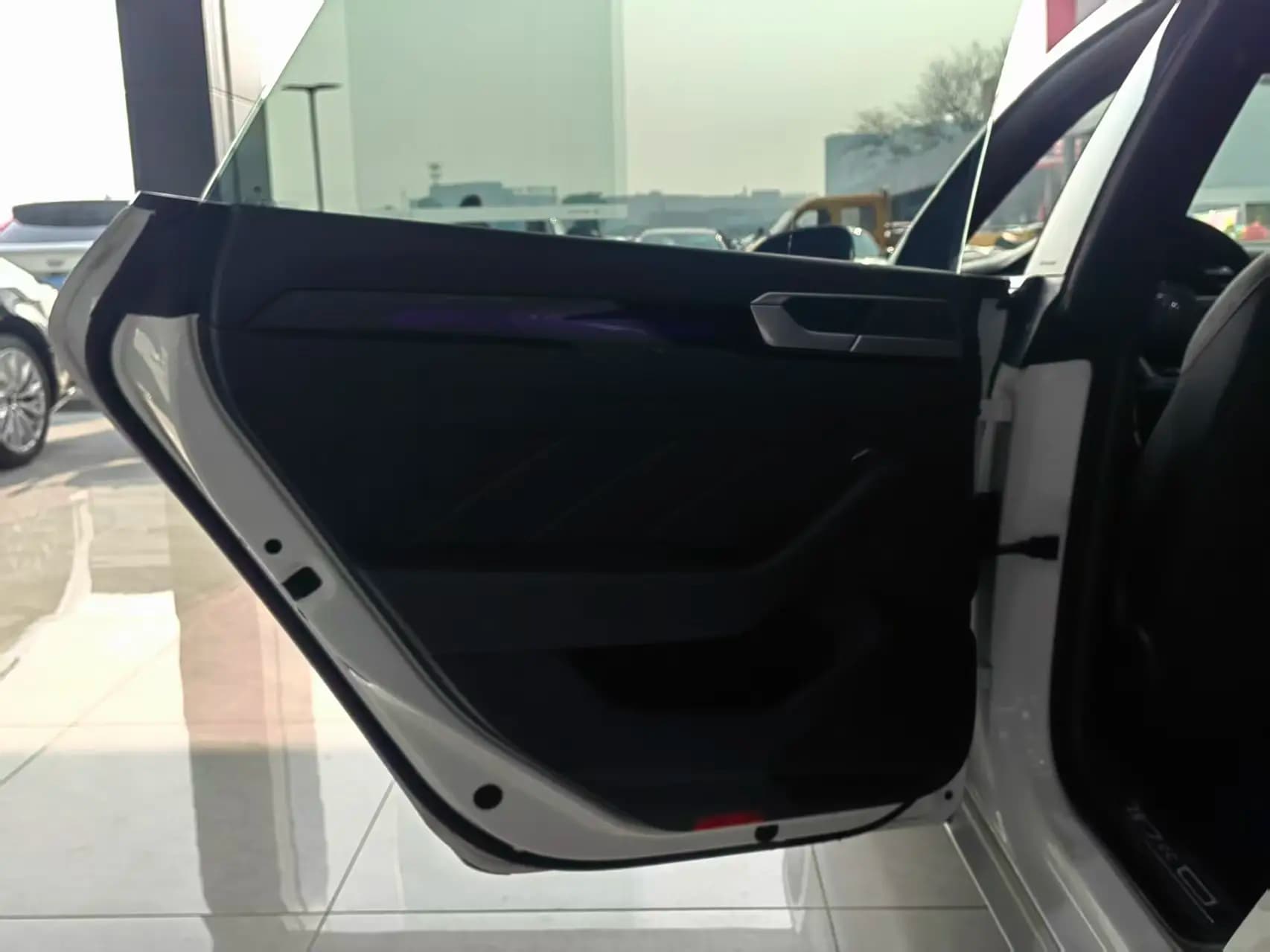 Volkswagen Arteon 2023 г. 17050 км. — фото 12