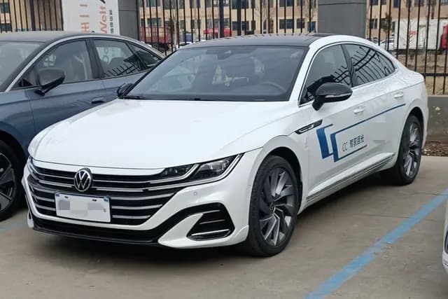 Volkswagen Arteon 2023 г. 3848 км.