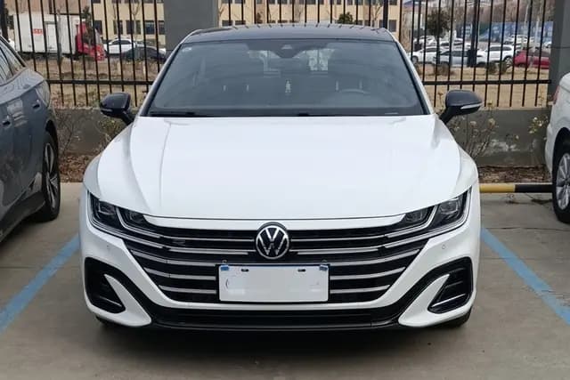 Volkswagen Arteon 2023 г. 3848 км. — фото 2