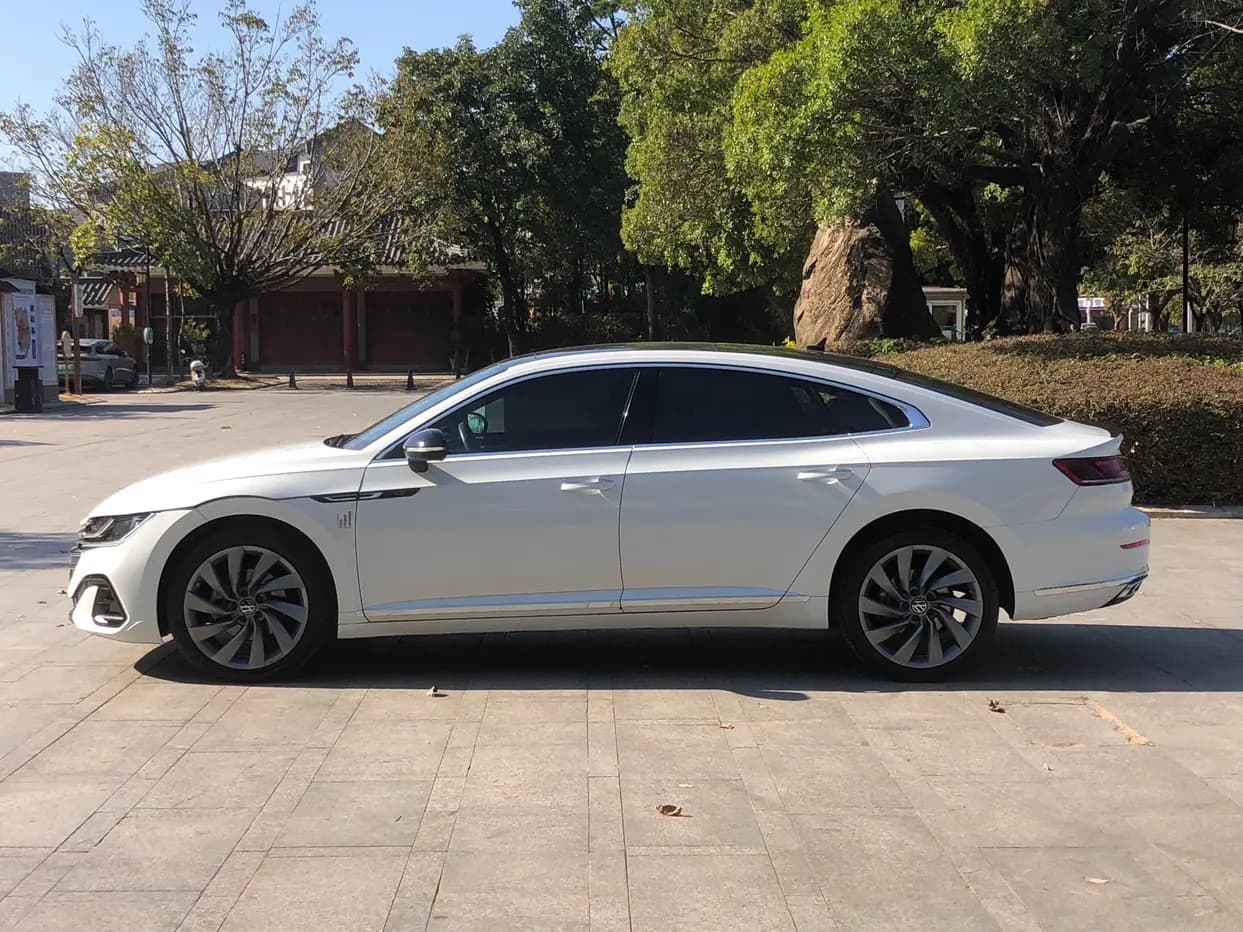 Volkswagen Arteon 2023 г. 82346 км. — фото 3
