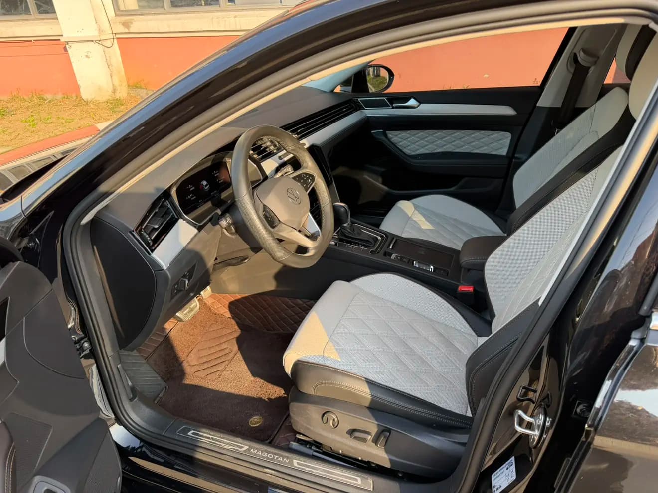 Volkswagen Magotan 2023 г. 43500 км. — фото 6