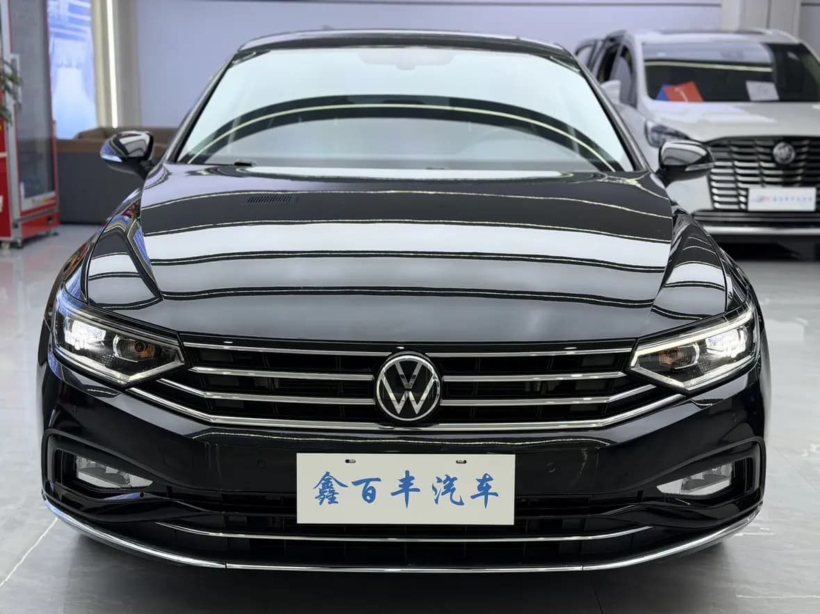 Volkswagen Magotan 2022 г. 45000 км. — фото 2