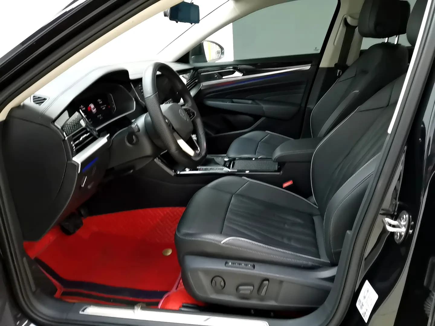 Volkswagen Passat 2022 г. 38135 км. — фото 11