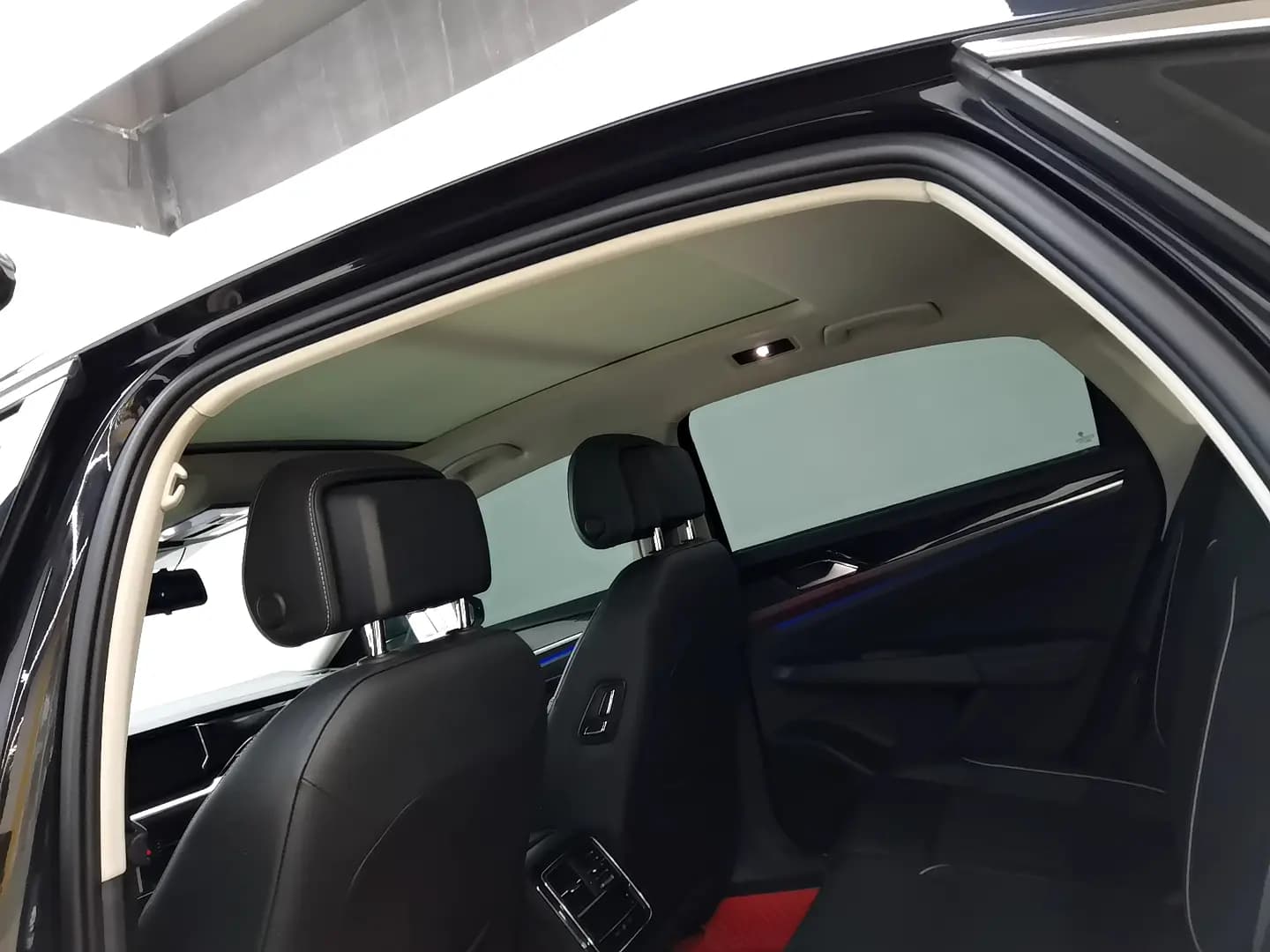 Volkswagen Passat 2022 г. 38135 км. — фото 13