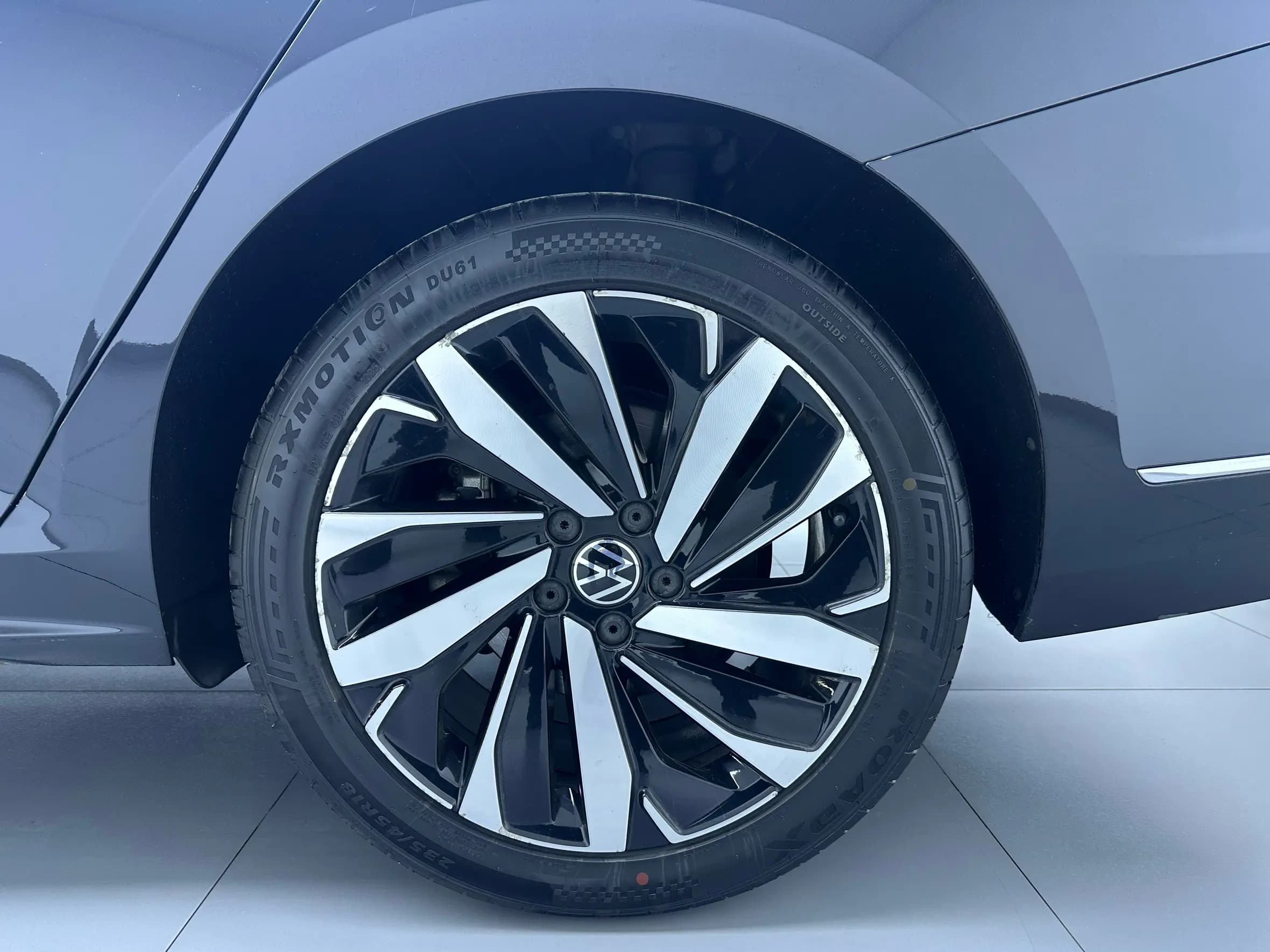Volkswagen Passat 2022 г. 75536 км. — фото 3