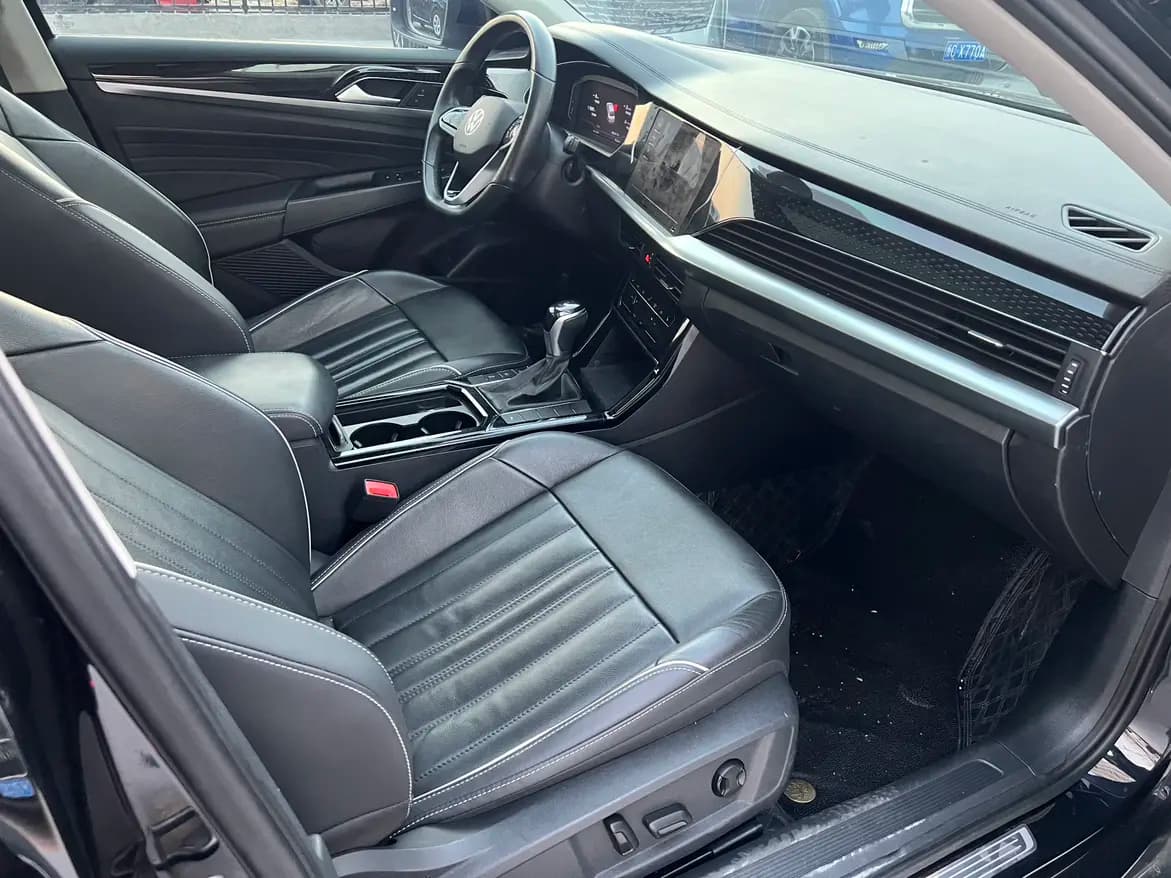 Volkswagen Passat 2023 г. 18037 км. — фото 7