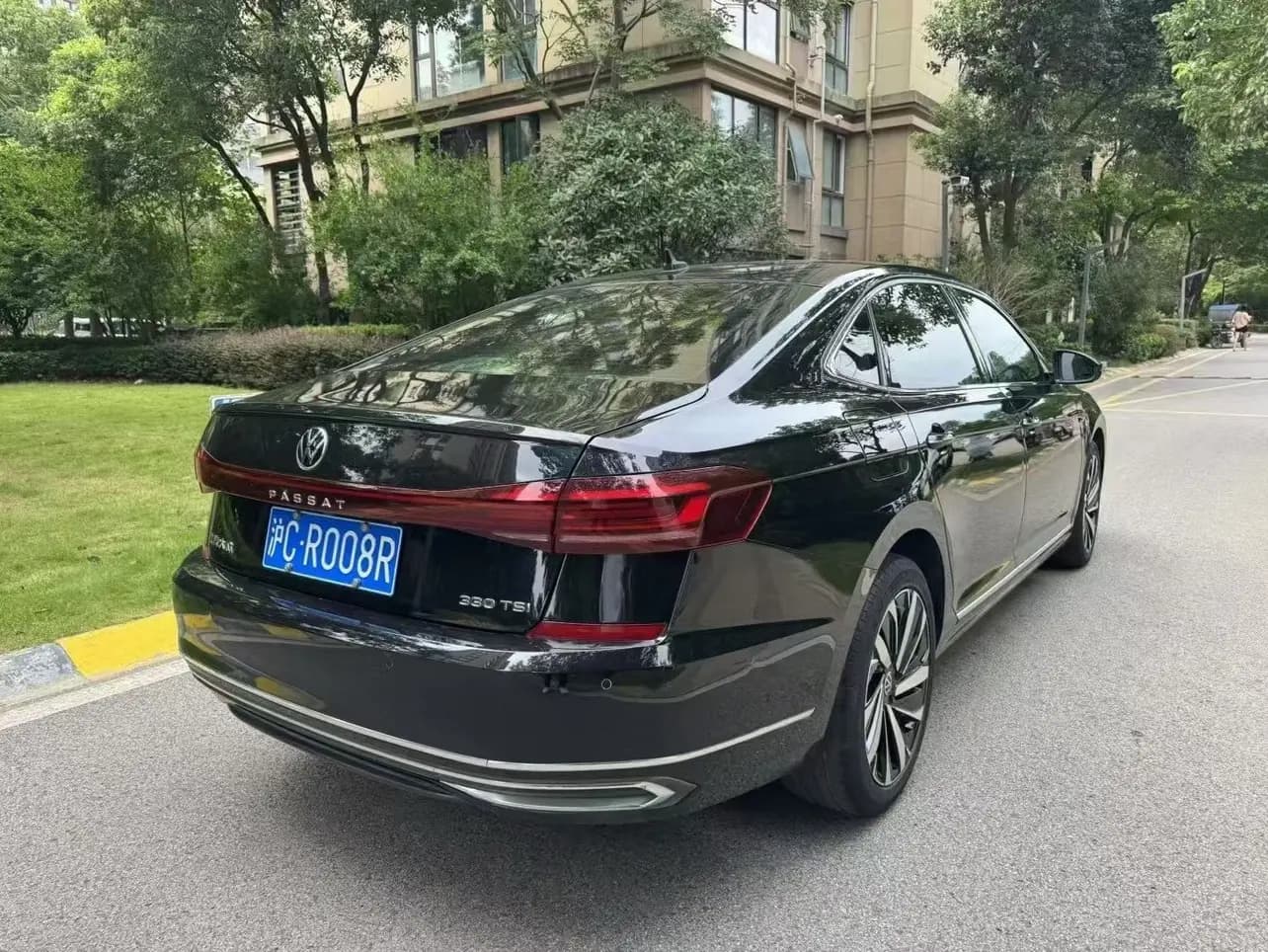 Volkswagen Passat 2022 г. 36038 км. — фото 4