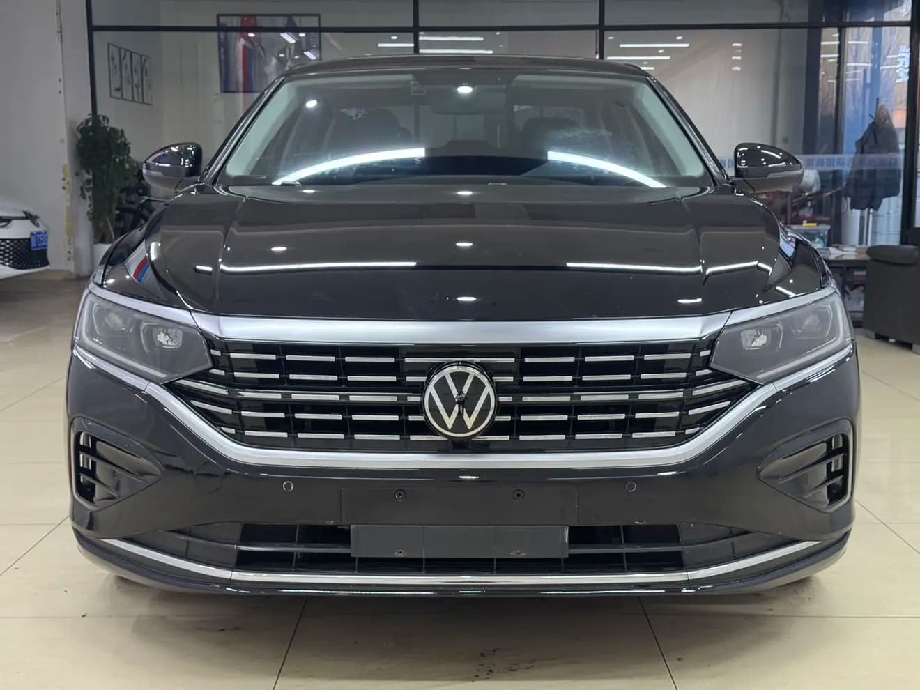 Volkswagen Passat 2022 г. 32040 км. — фото 2