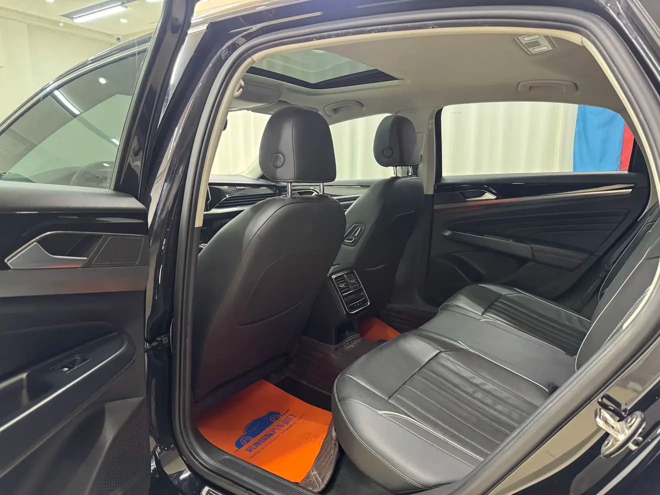Volkswagen Passat 2022 г. 32040 км. — фото 12