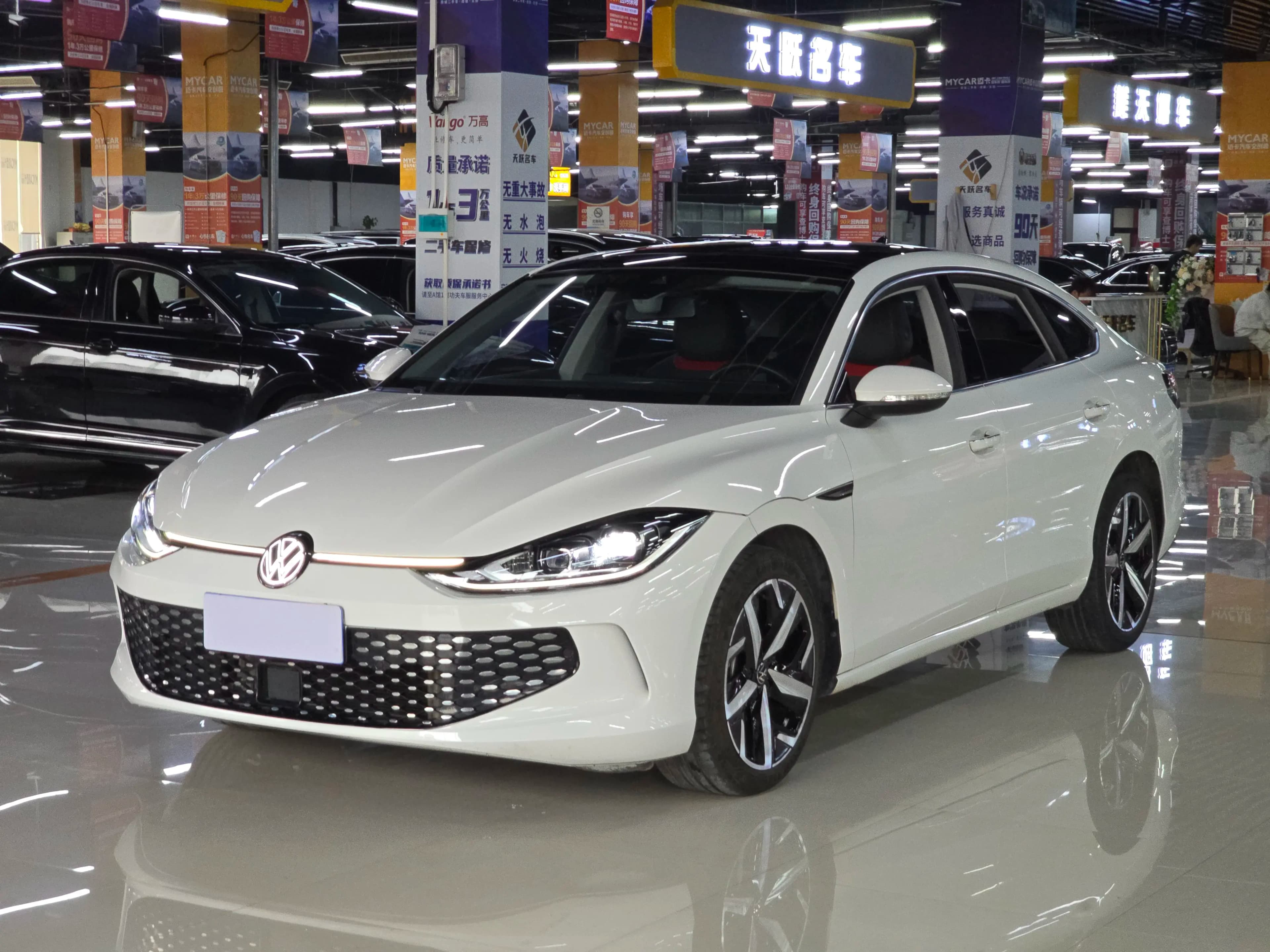 Volkswagen Lamando 2022 г. 75008 км.