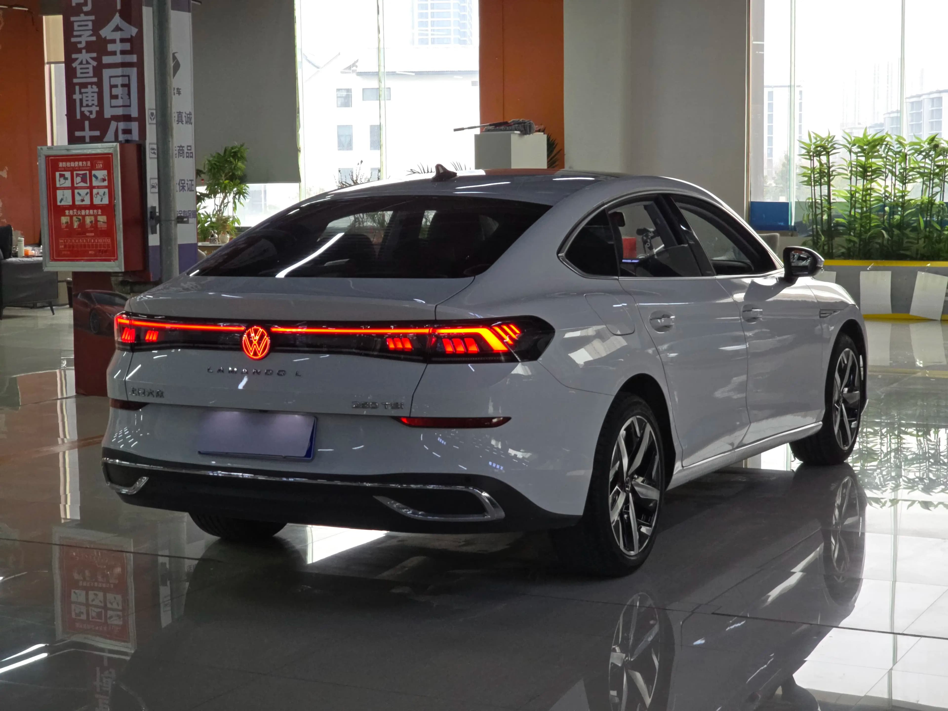 Volkswagen Lamando 2022 г. 75008 км. — фото 3