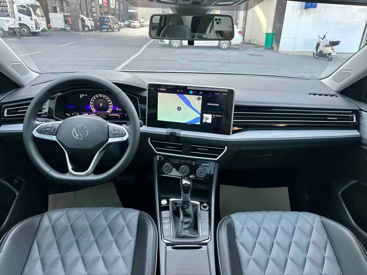 Volkswagen Sagitar 2024 г. 17861 км. — фото 8