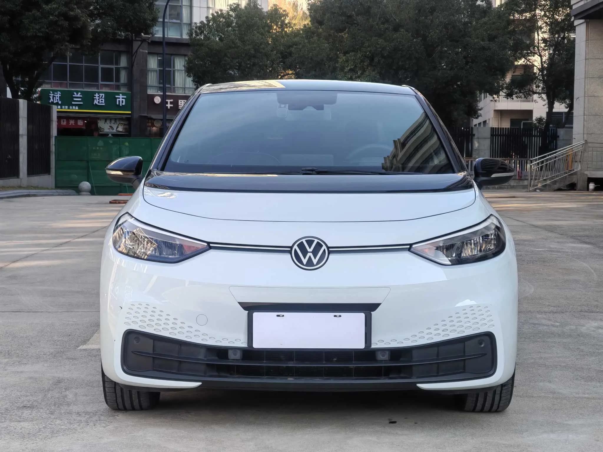 Volkswagen ID.3 2023 г. 27111 км. — фото 2