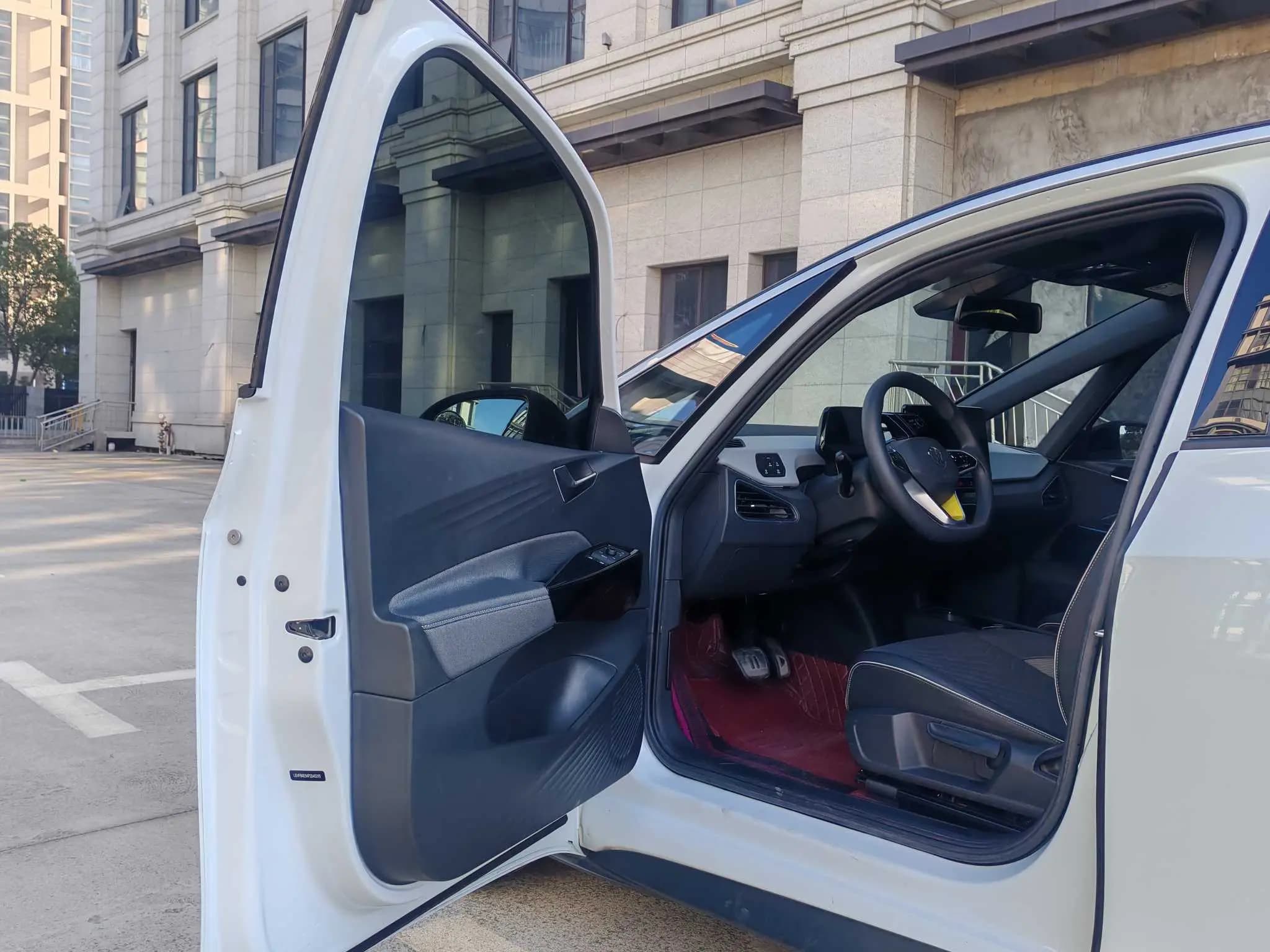 Volkswagen ID.3 2023 г. 27111 км. — фото 17