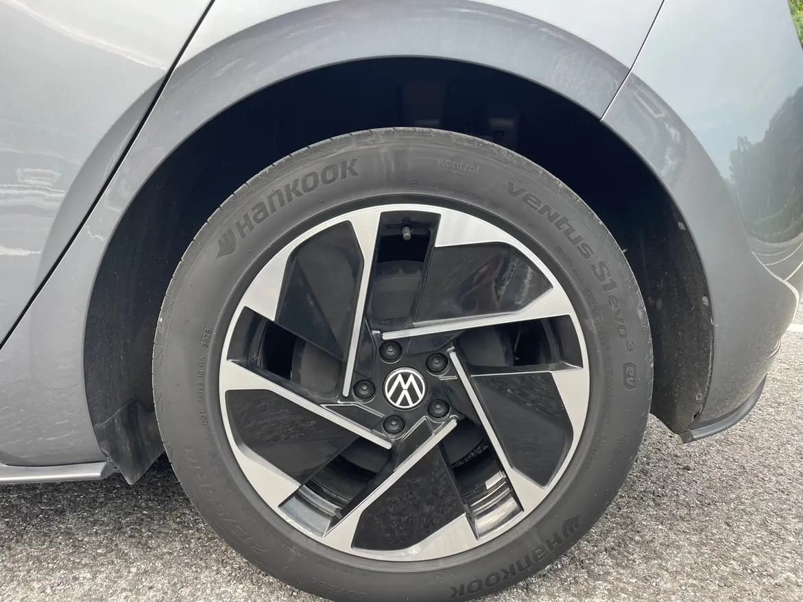 Volkswagen ID.3 2023 г. 26410 км. — фото 6