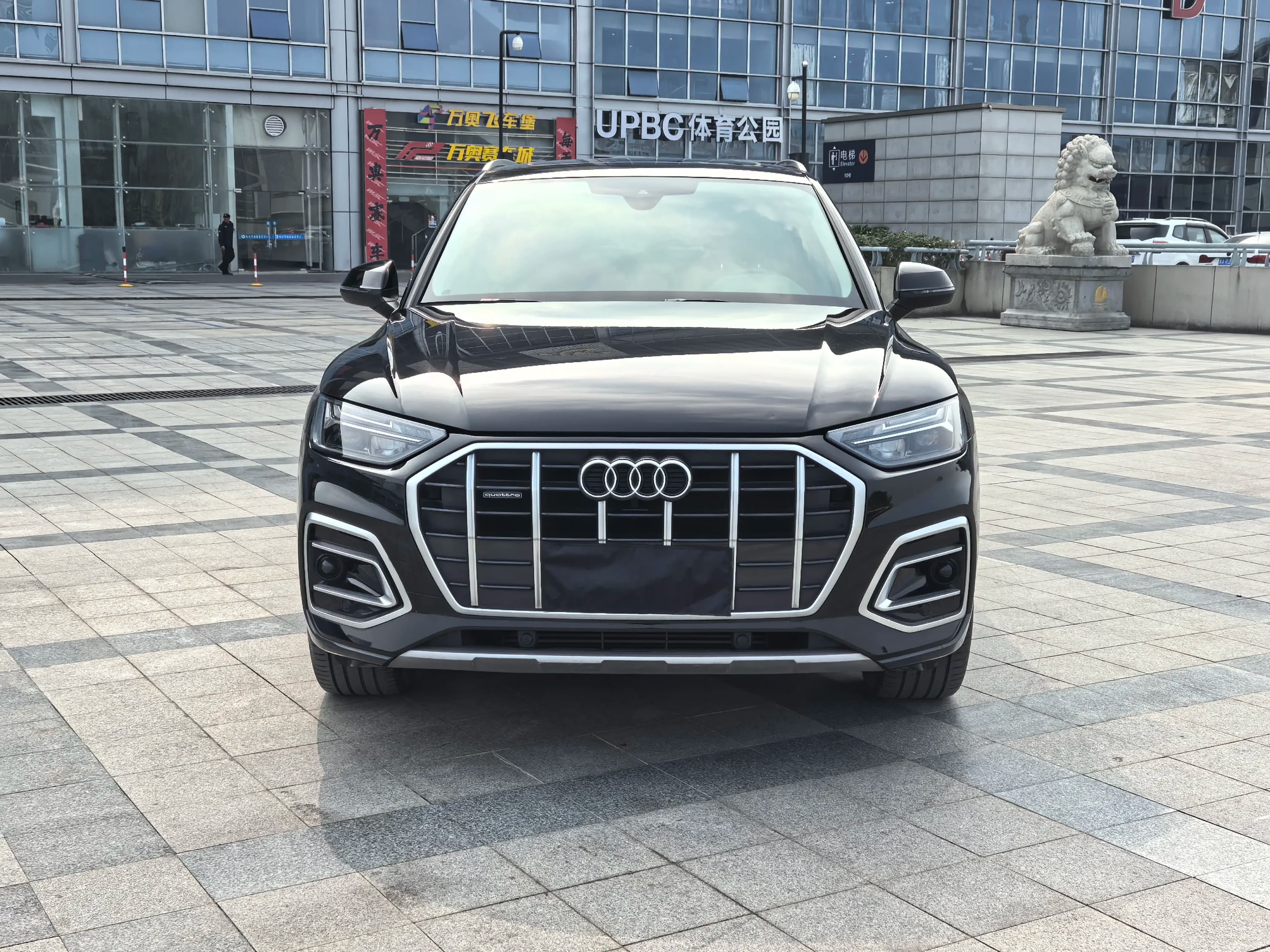 Audi Q5L 2022 г. 49000 км. — фото 2