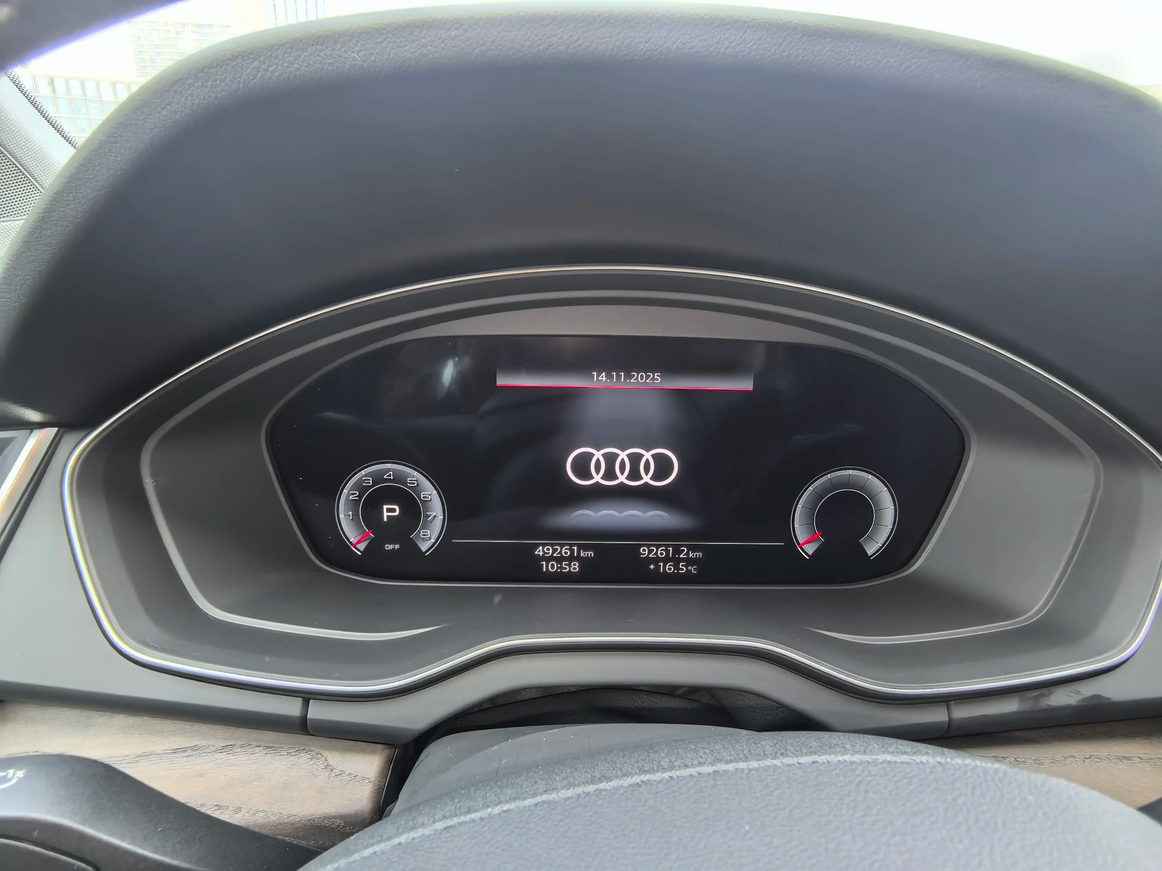 Audi Q5L 2022 г. 49000 км. — фото 11