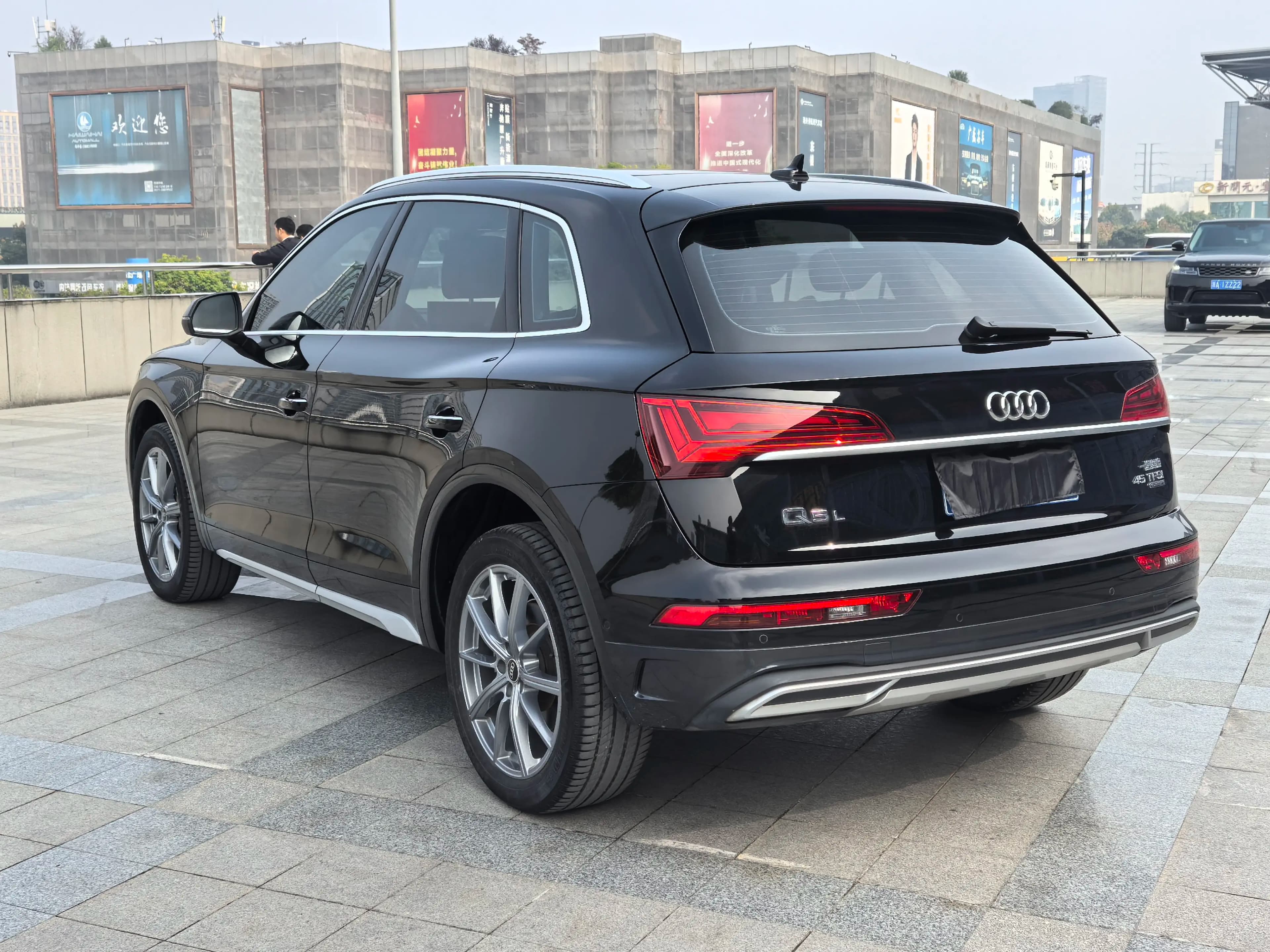 Audi Q5L 2022 г. 49000 км. — фото 4