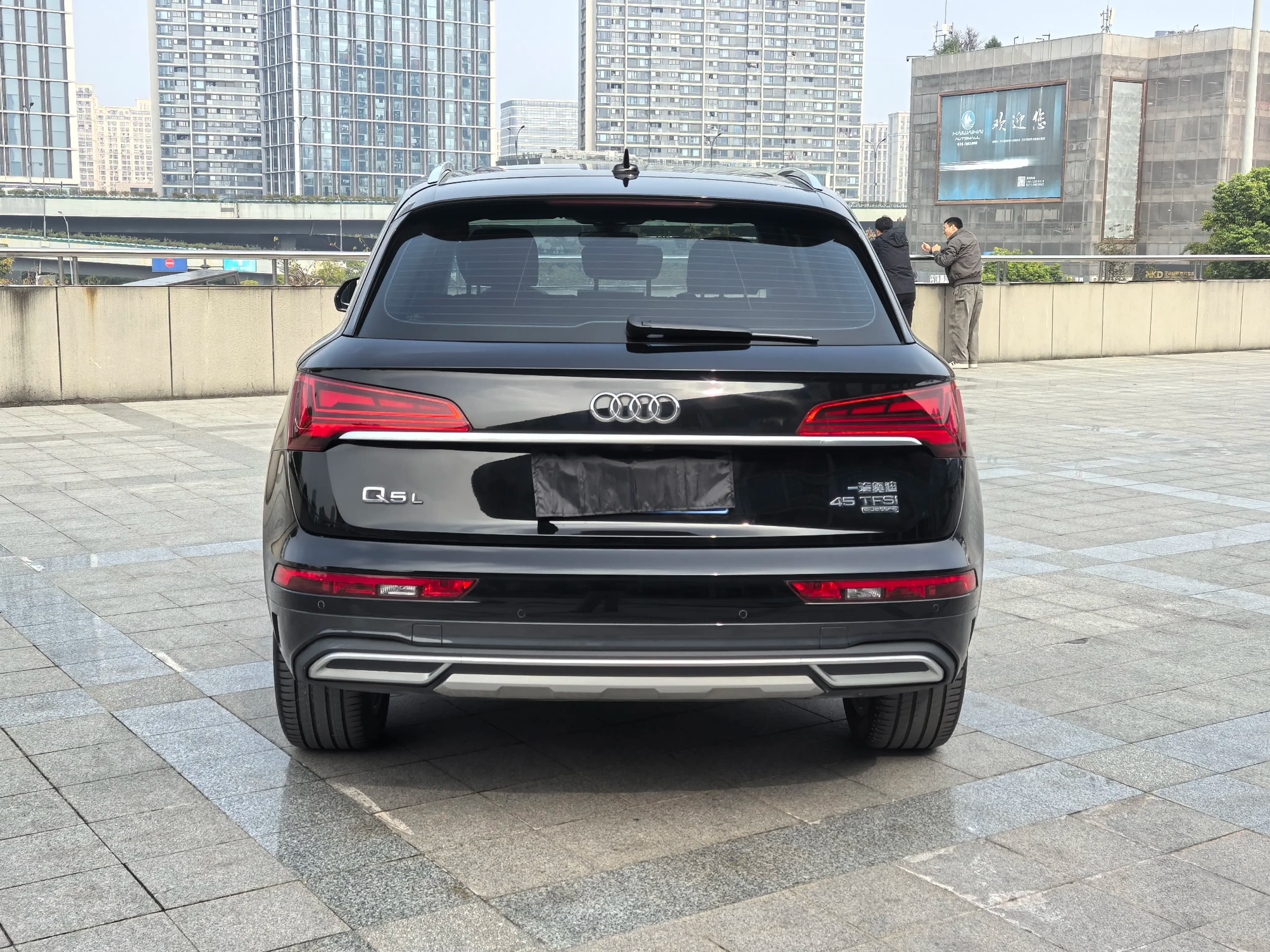 Audi Q5L 2022 г. 49000 км. — фото 5