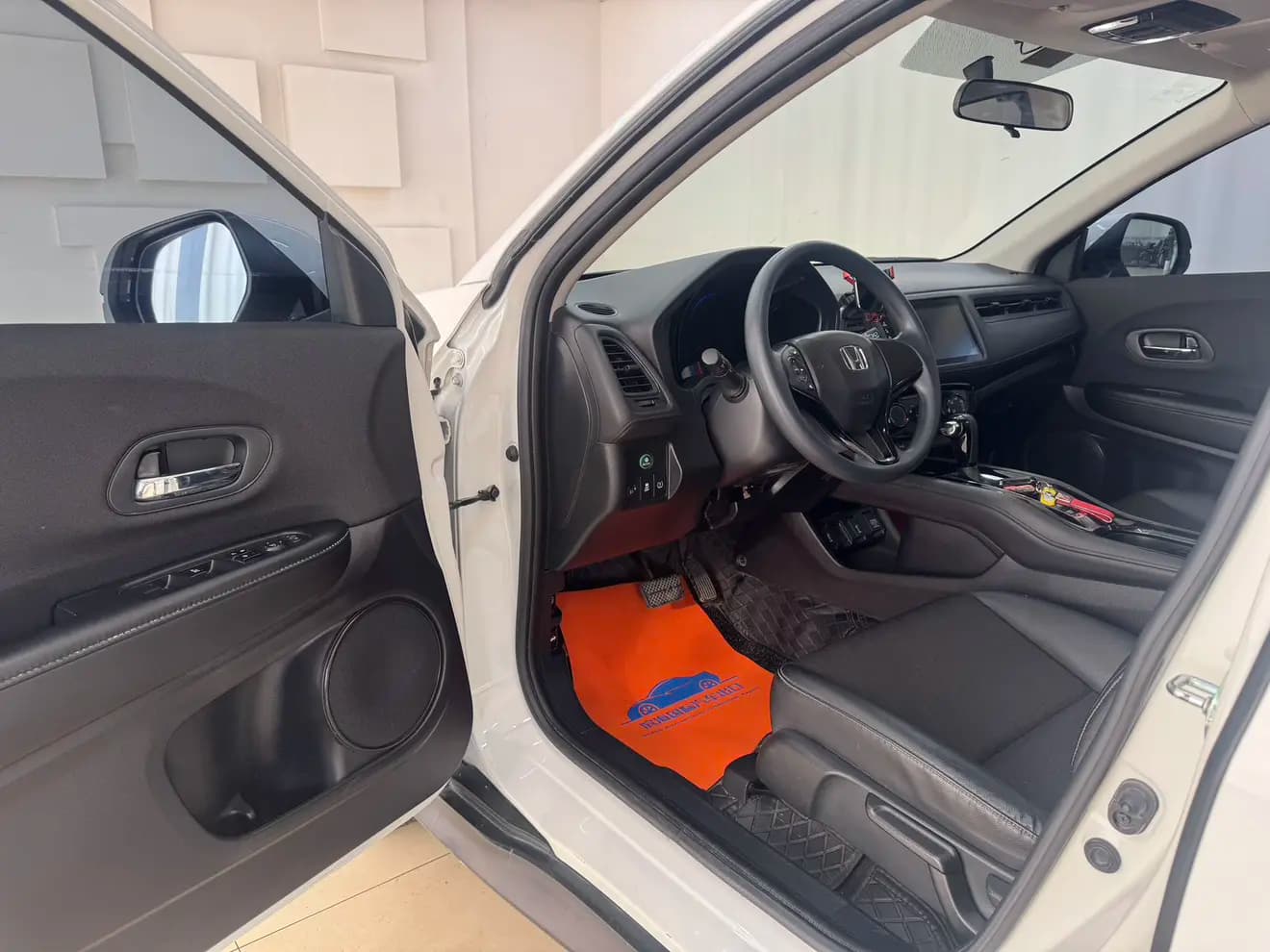 Honda Vezel 2021 г. 53089 км. — фото 12