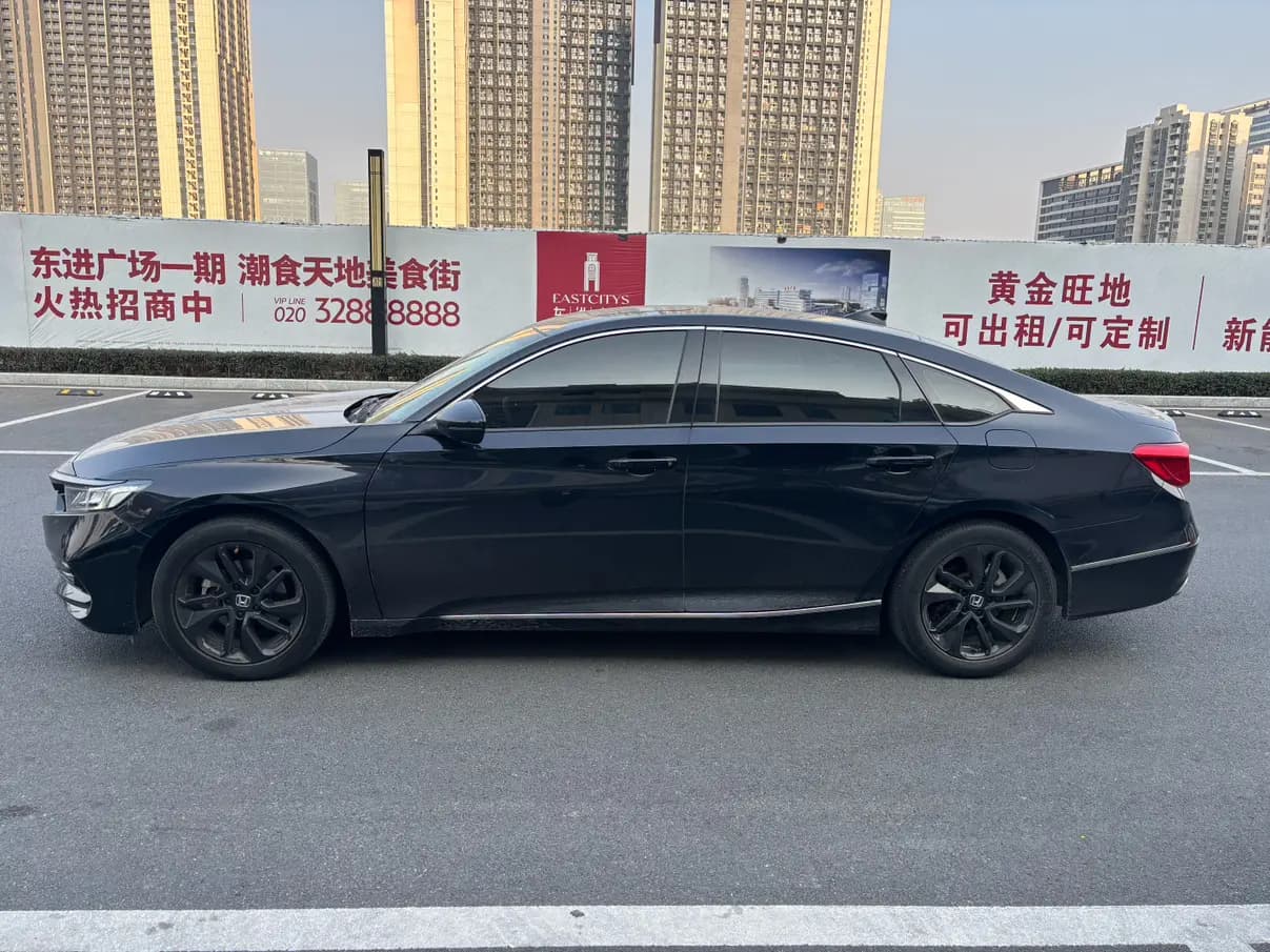 Honda Accord 2021 г. 62027 км. — фото 3