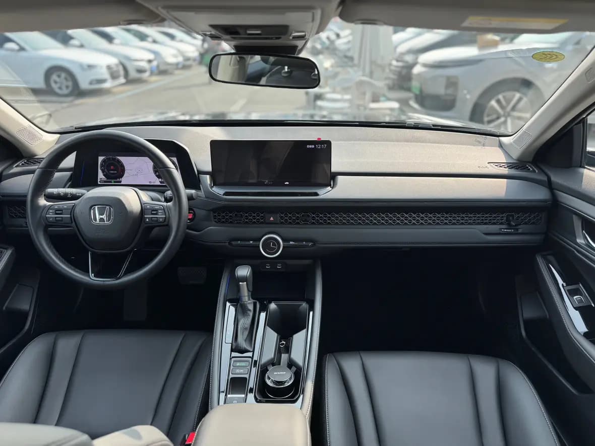 Honda Accord 2025 г. 14030 км. — фото 4