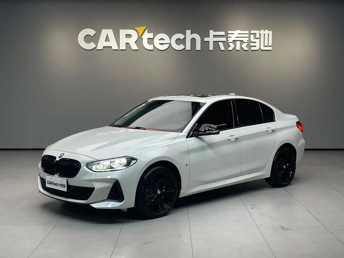 BMW 1 Series 2022 г. 46079 км.
