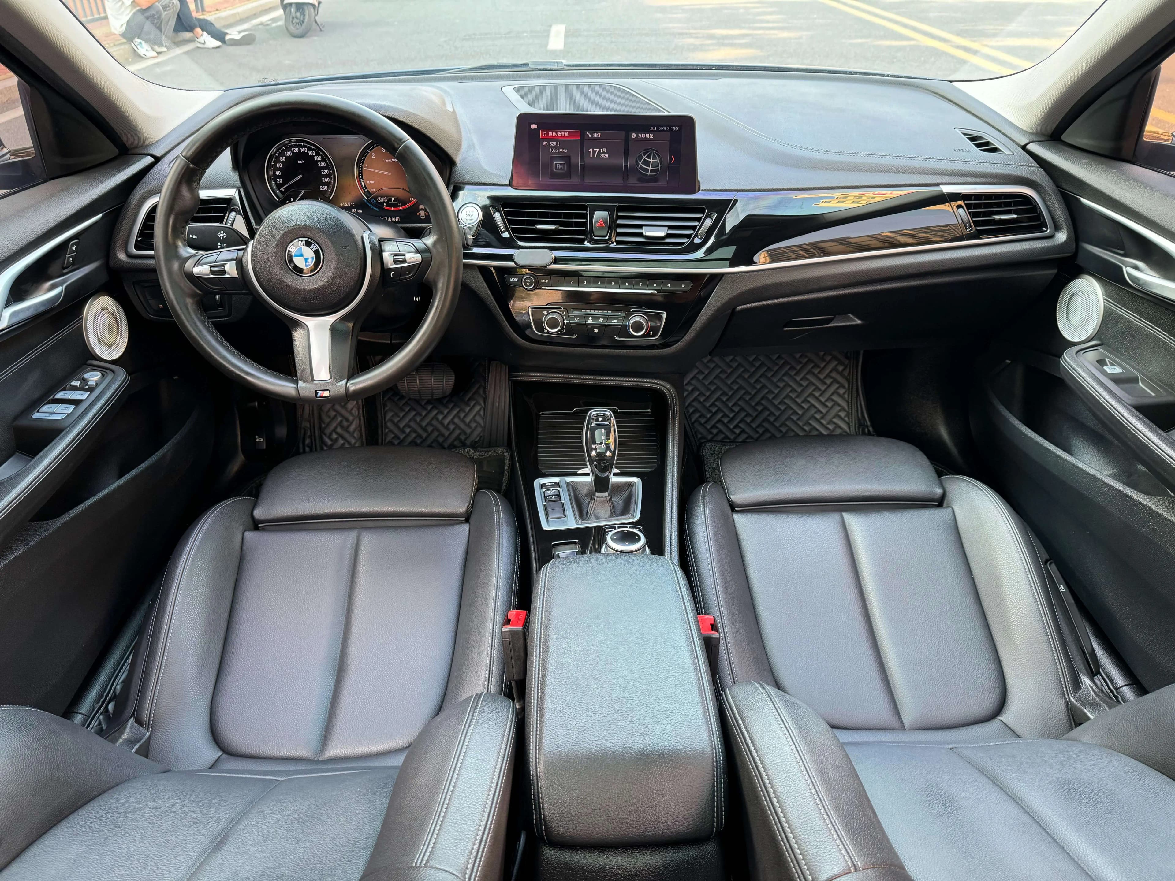 BMW 1 Series 2021 г. 49380 км. — фото 17
