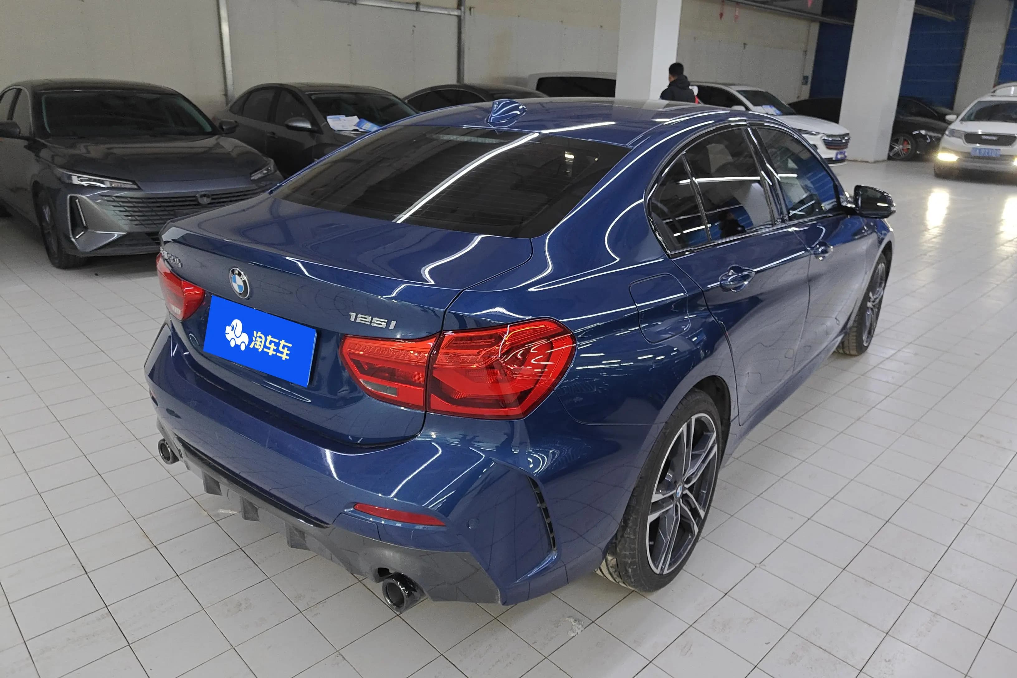 BMW 1 Series 2022 г. 20881 км. — фото 3
