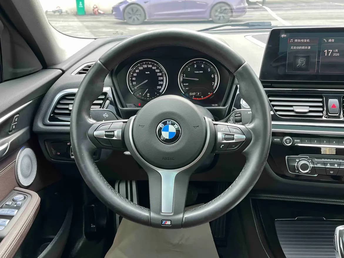 BMW 1 Series 2022 г. 32082 км. — фото 14