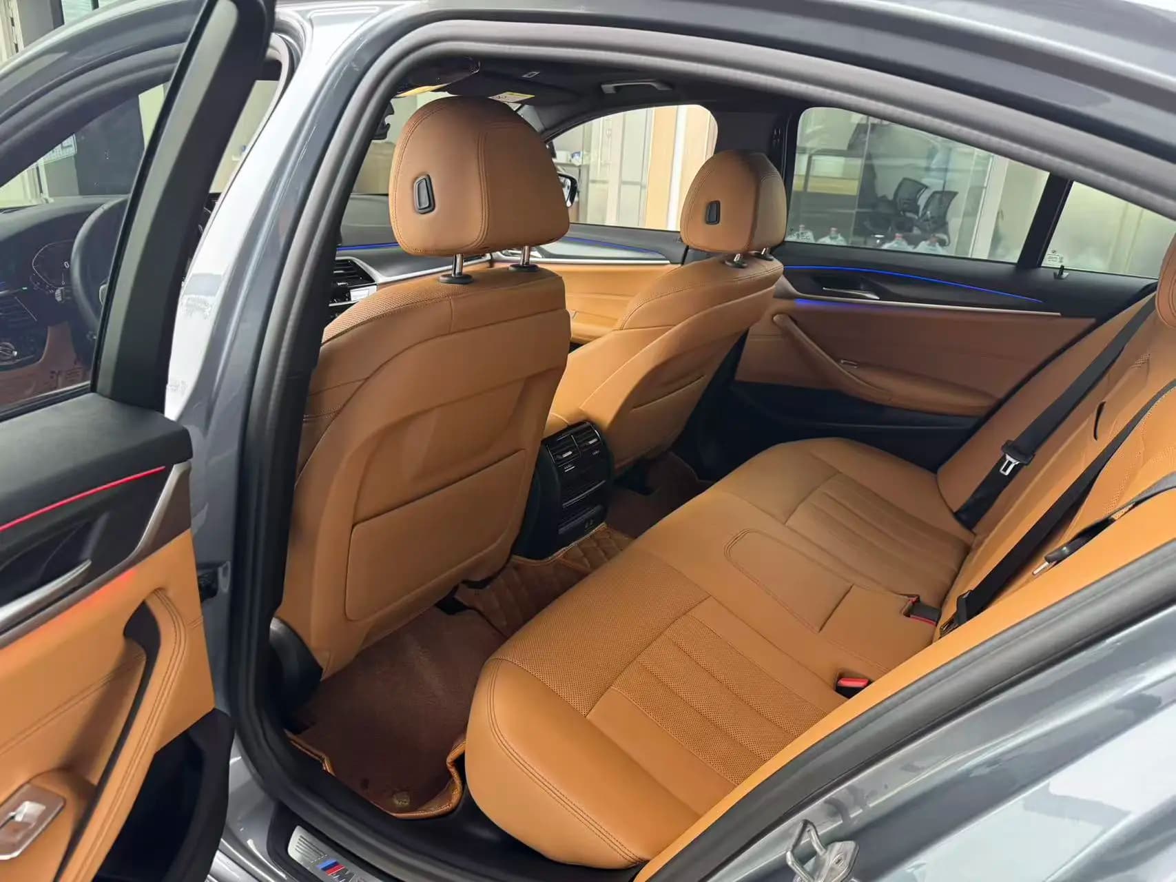 BMW 5 Series 2021 г. 97013 км. — фото 3