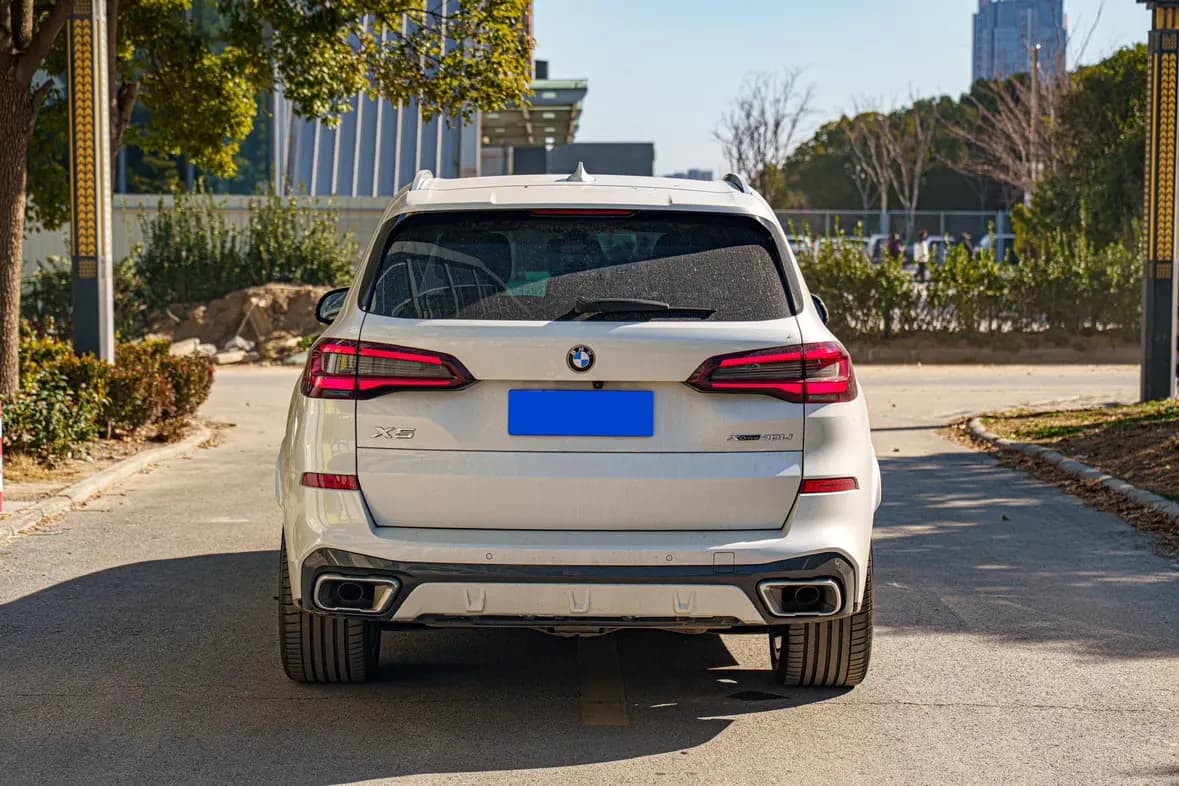 BMW X5 2023 г. 63050 км. — фото 3