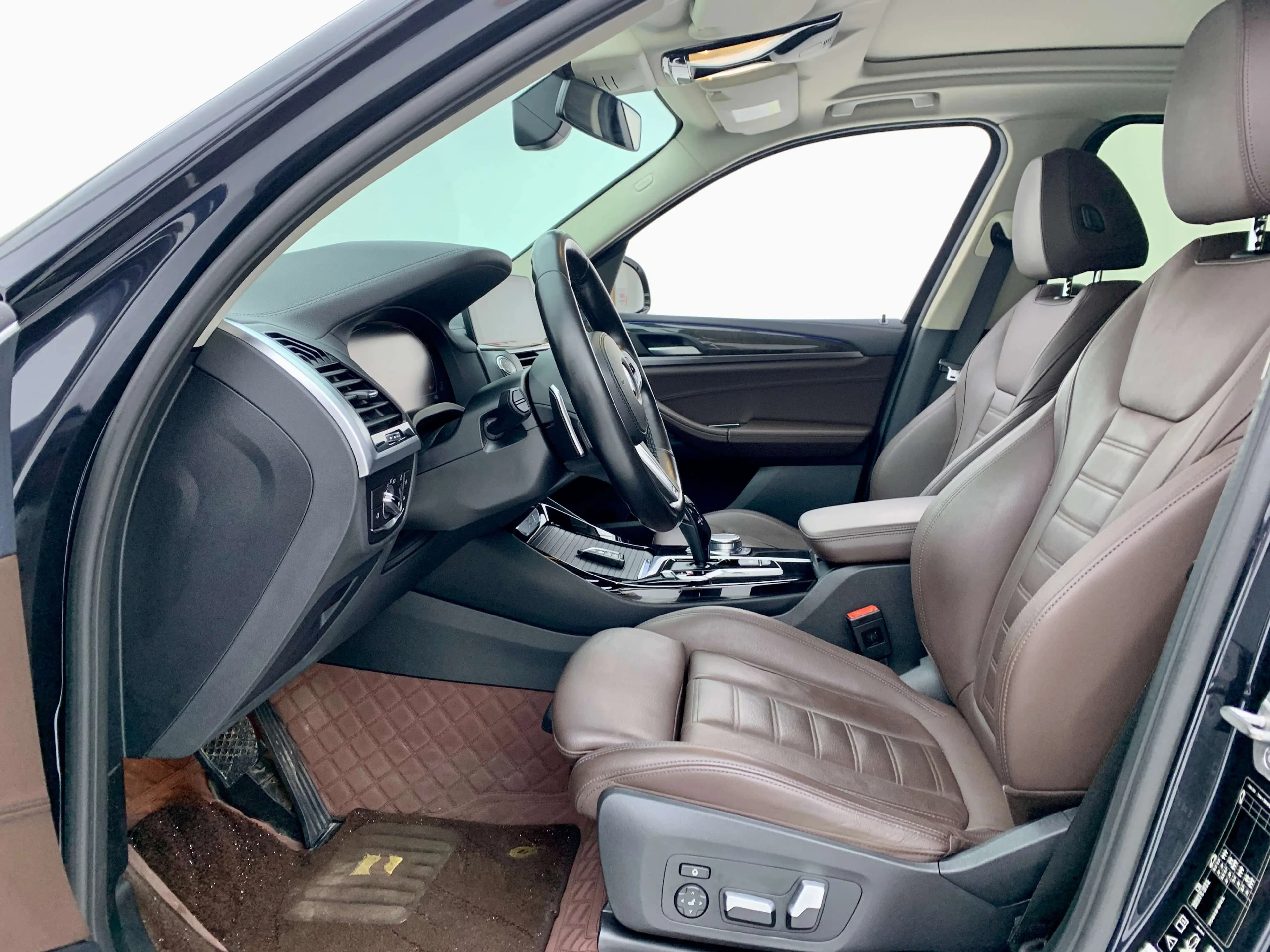 BMW X3 2021 г. 85712 км. — фото 19