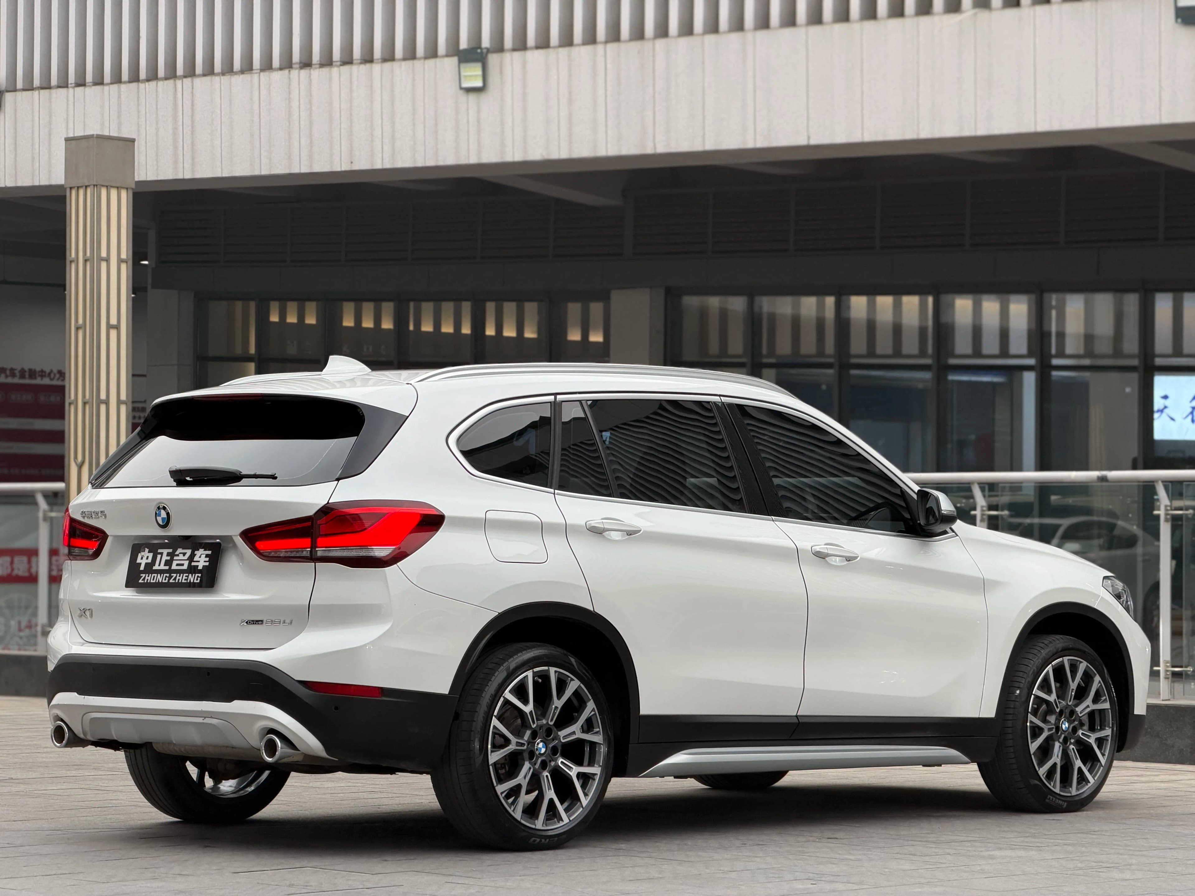 BMW X1 2021 г. 35017 км. — фото 2