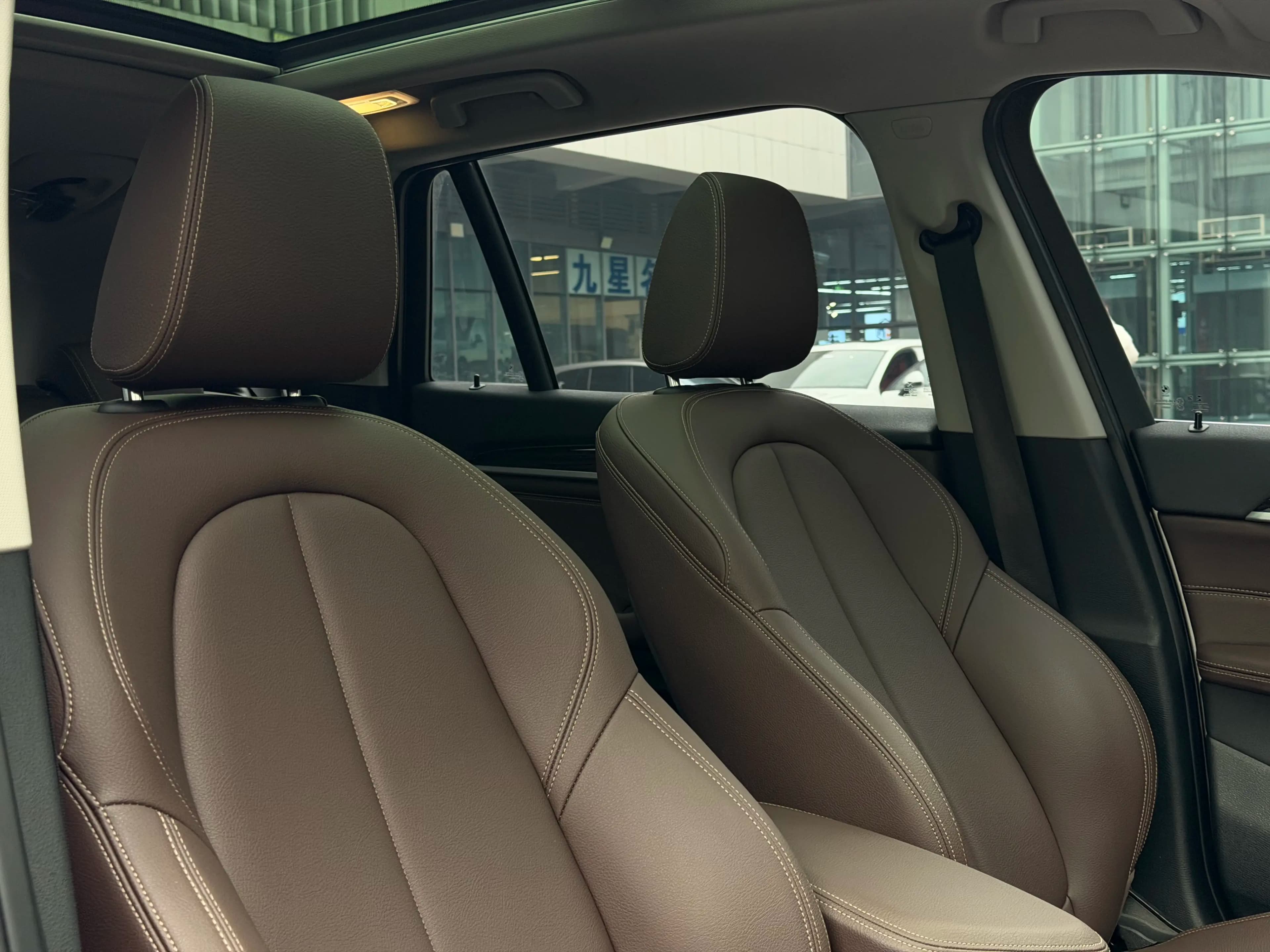 BMW X1 2021 г. 35017 км. — фото 8