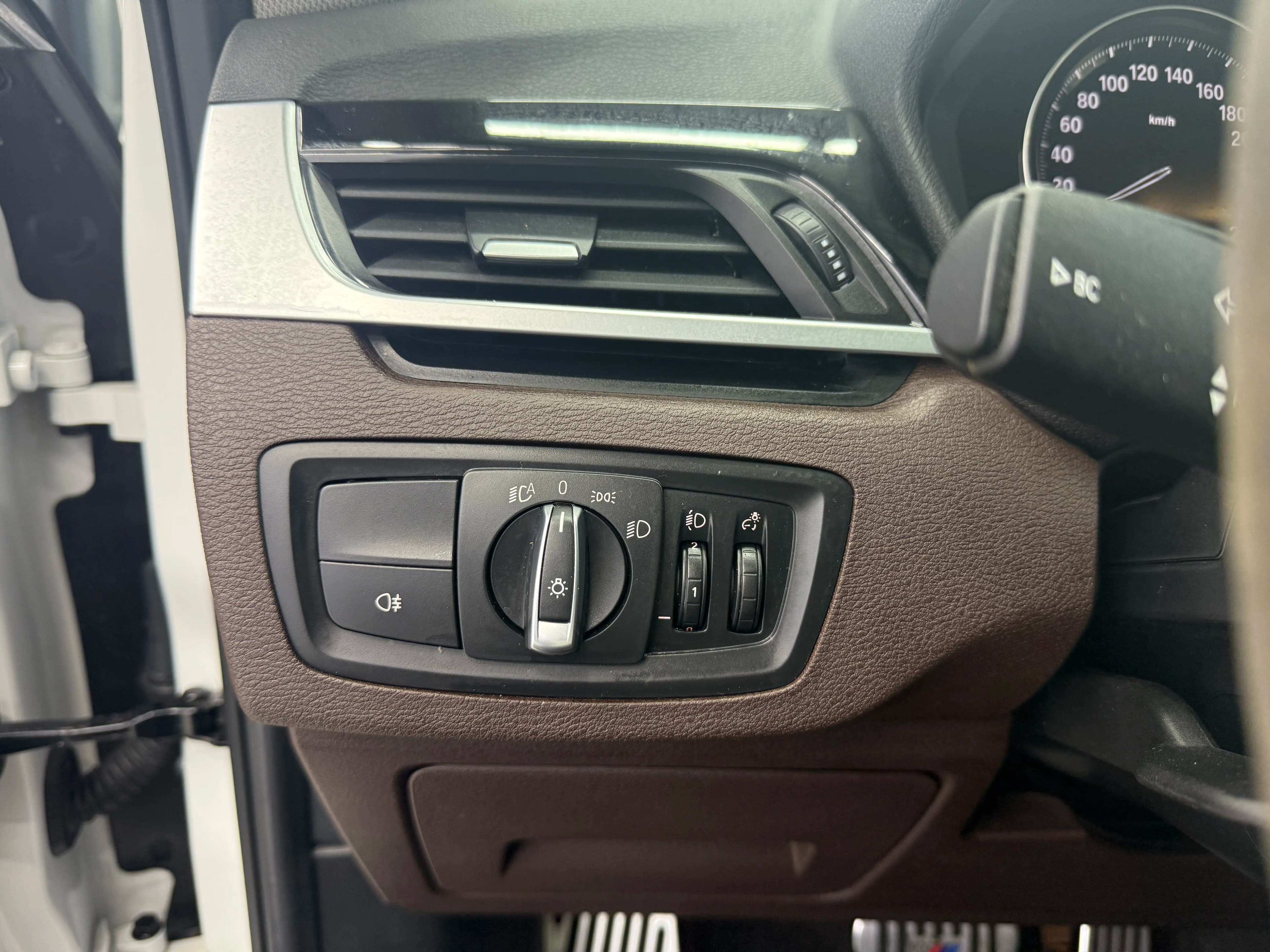 BMW X1 2021 г. 39022 км. — фото 10