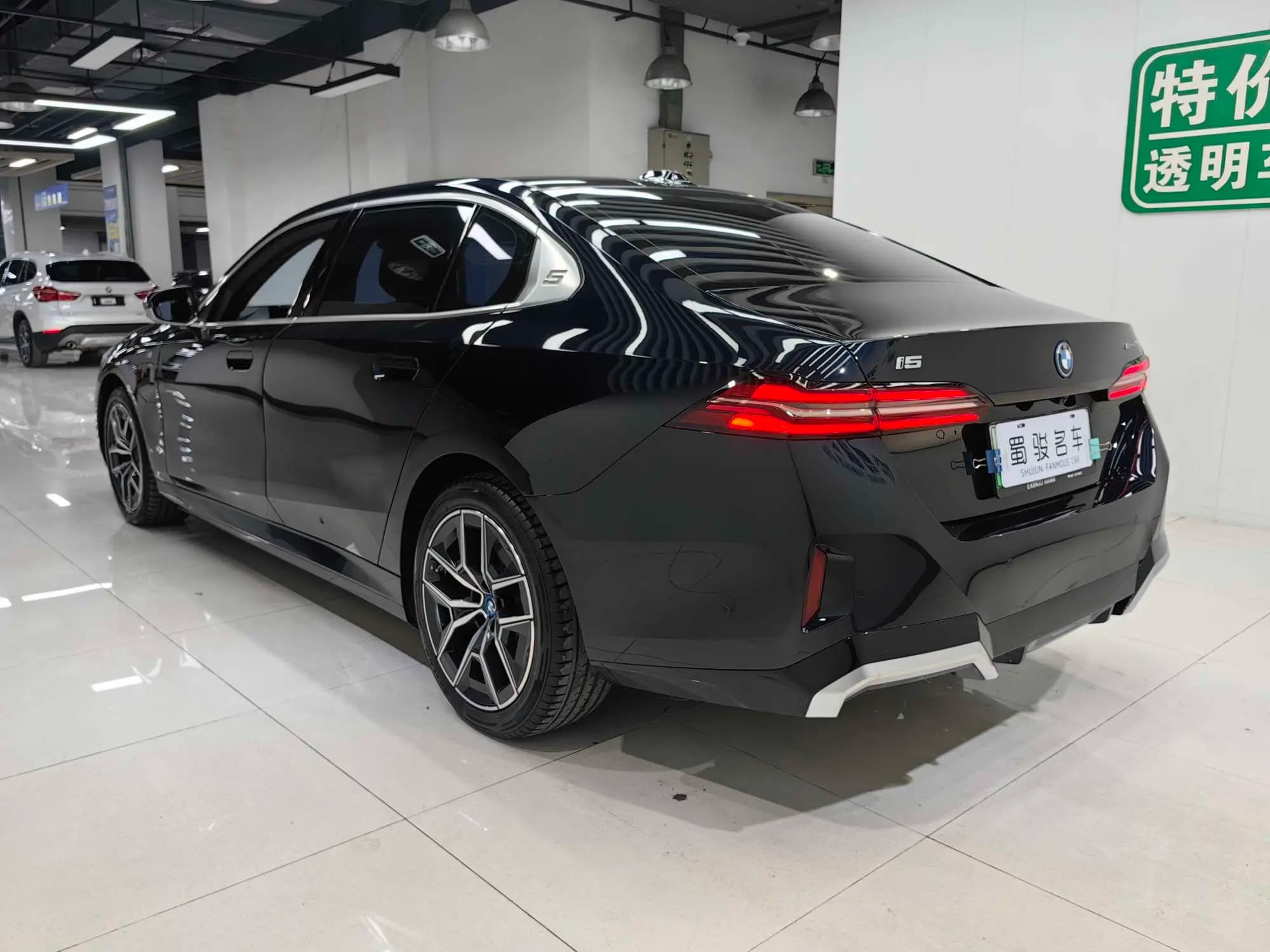 BMW i5 2024 г. 38362 км. — фото 3