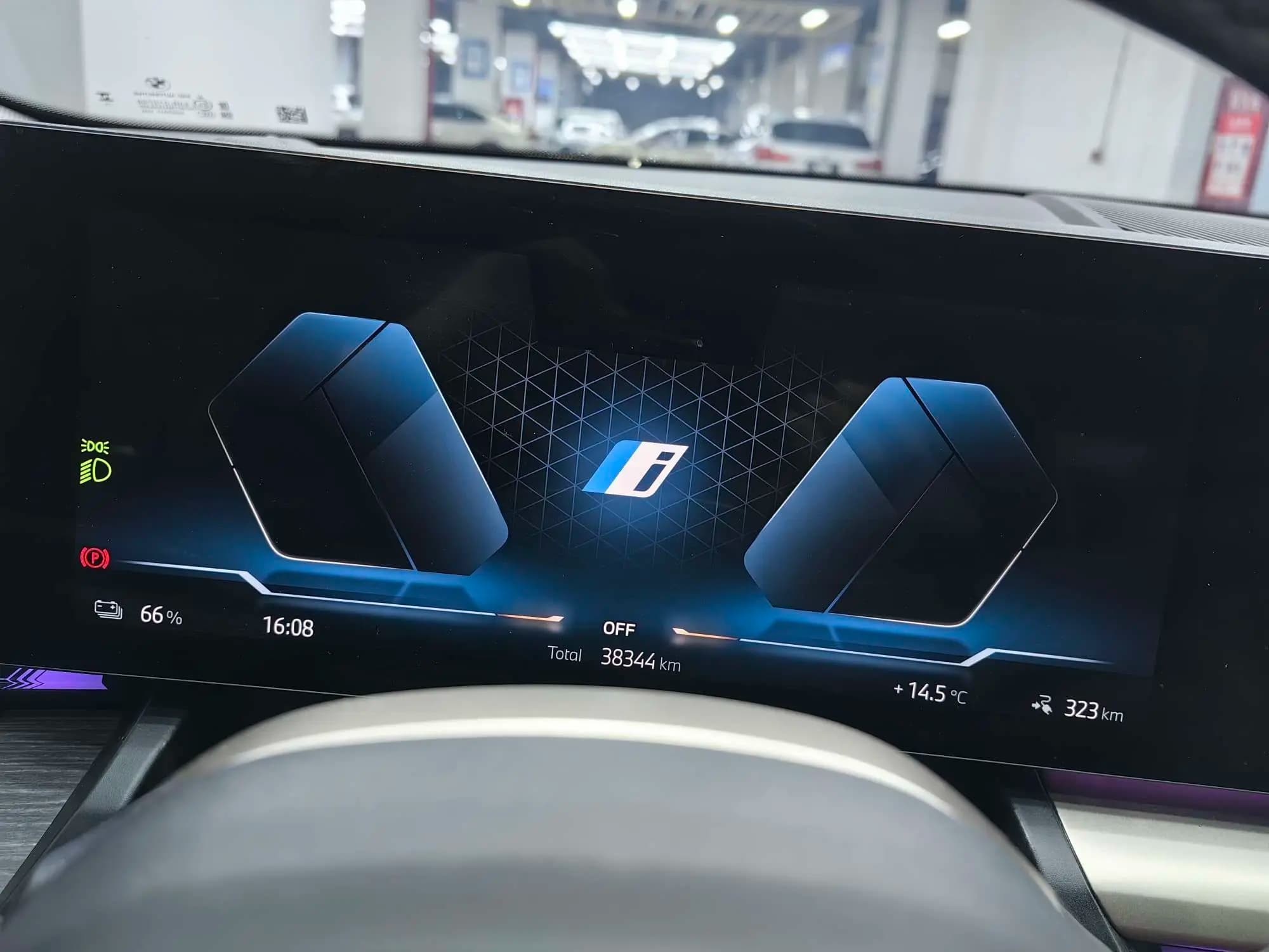 BMW i5 2024 г. 38362 км. — фото 8