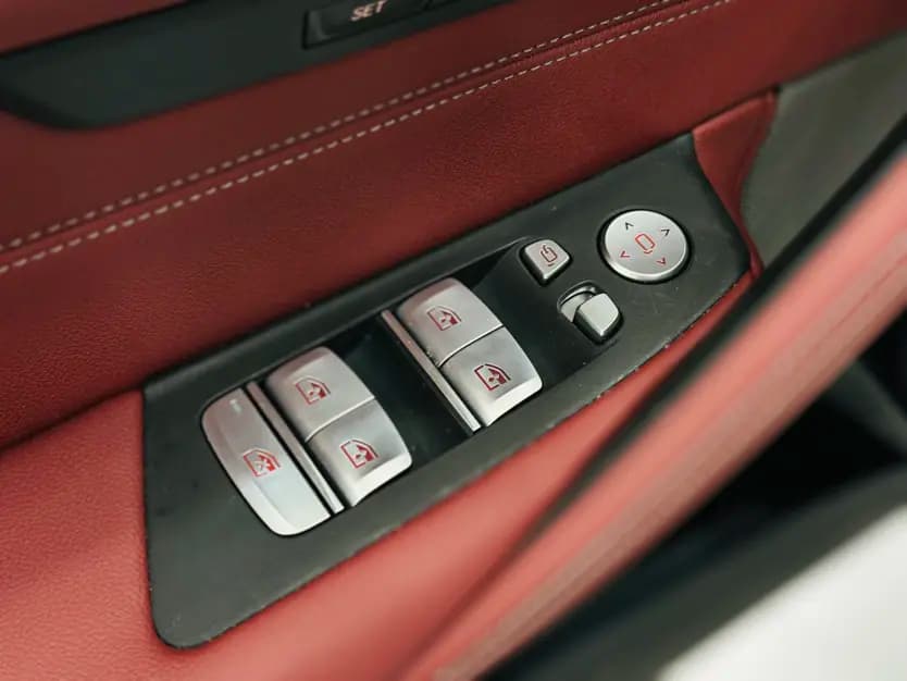 BMW 5 Series 2021 г. 33045 км. — фото 15