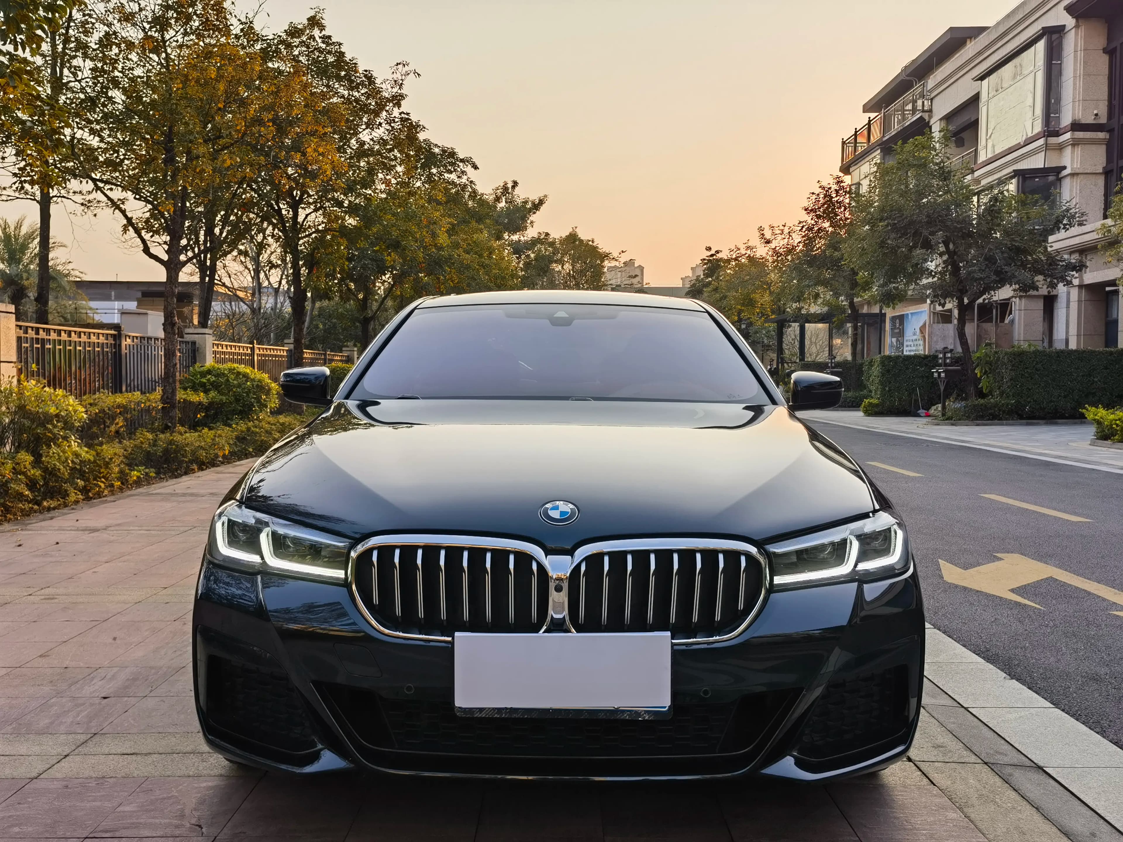 BMW 5 Series 2023 г. 47066 км. — фото 2